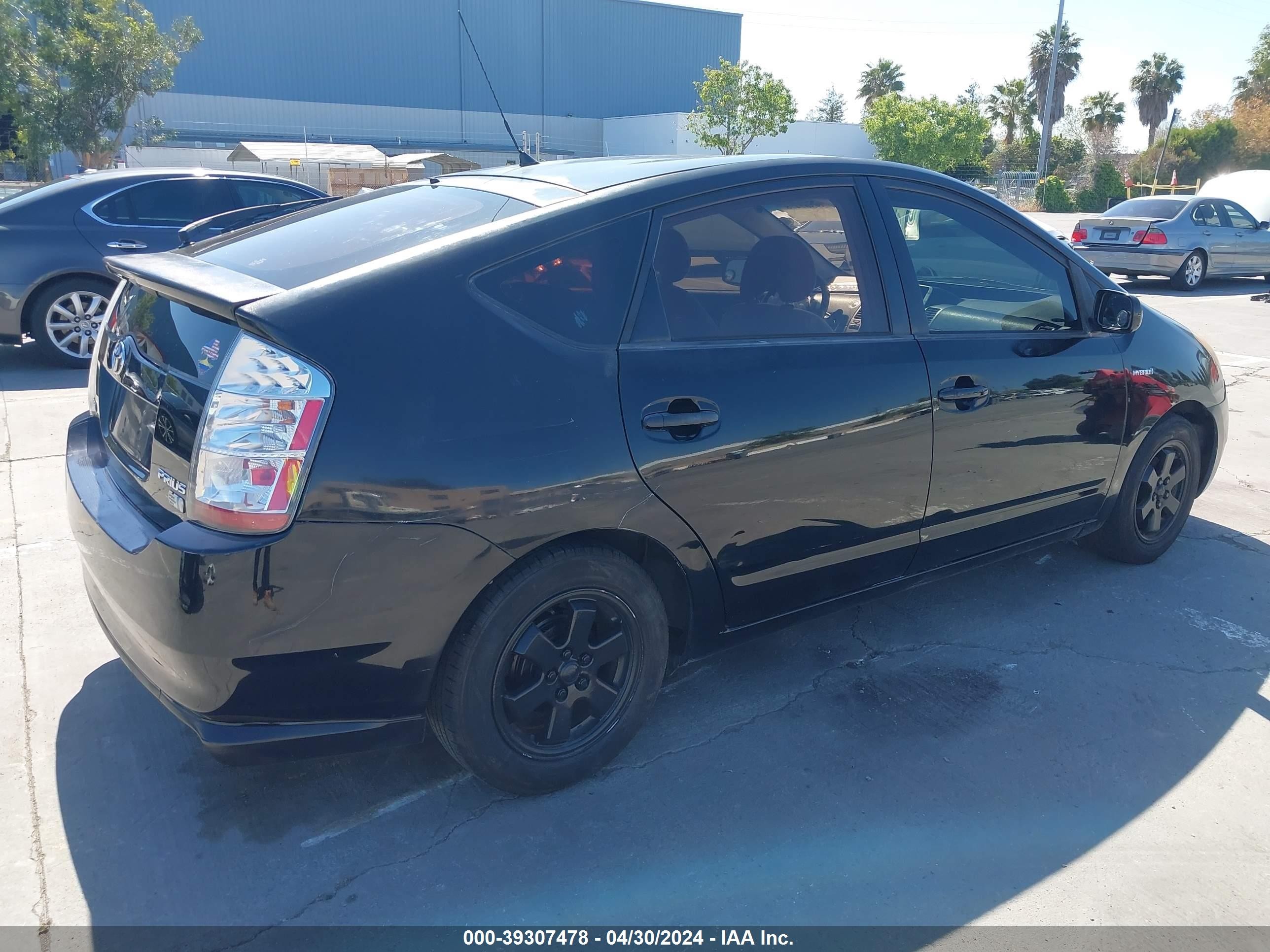 Photo 3 VIN: JTDKB20U083369128 - TOYOTA PRIUS 