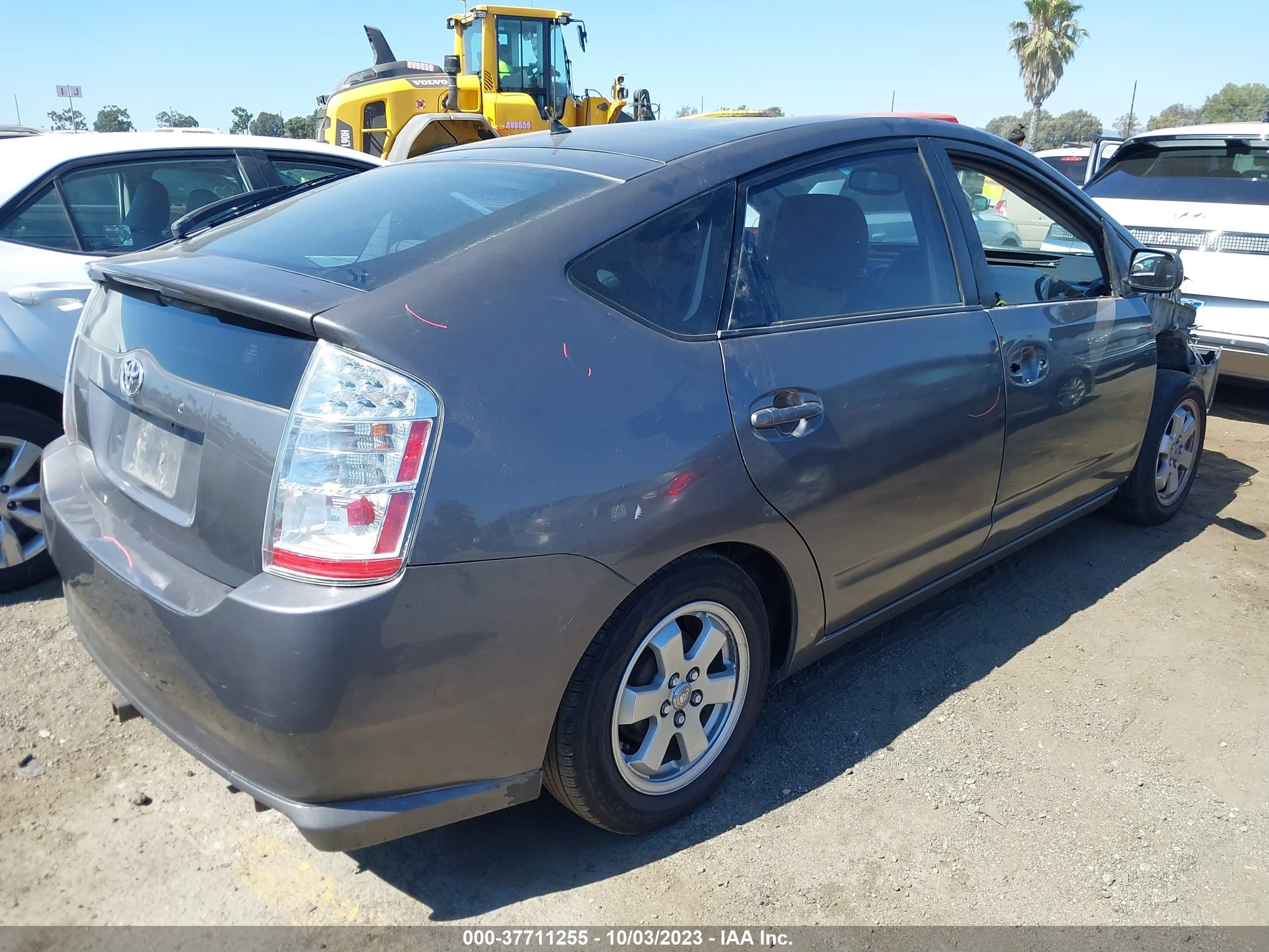 Photo 3 VIN: JTDKB20U083446242 - TOYOTA PRIUS 