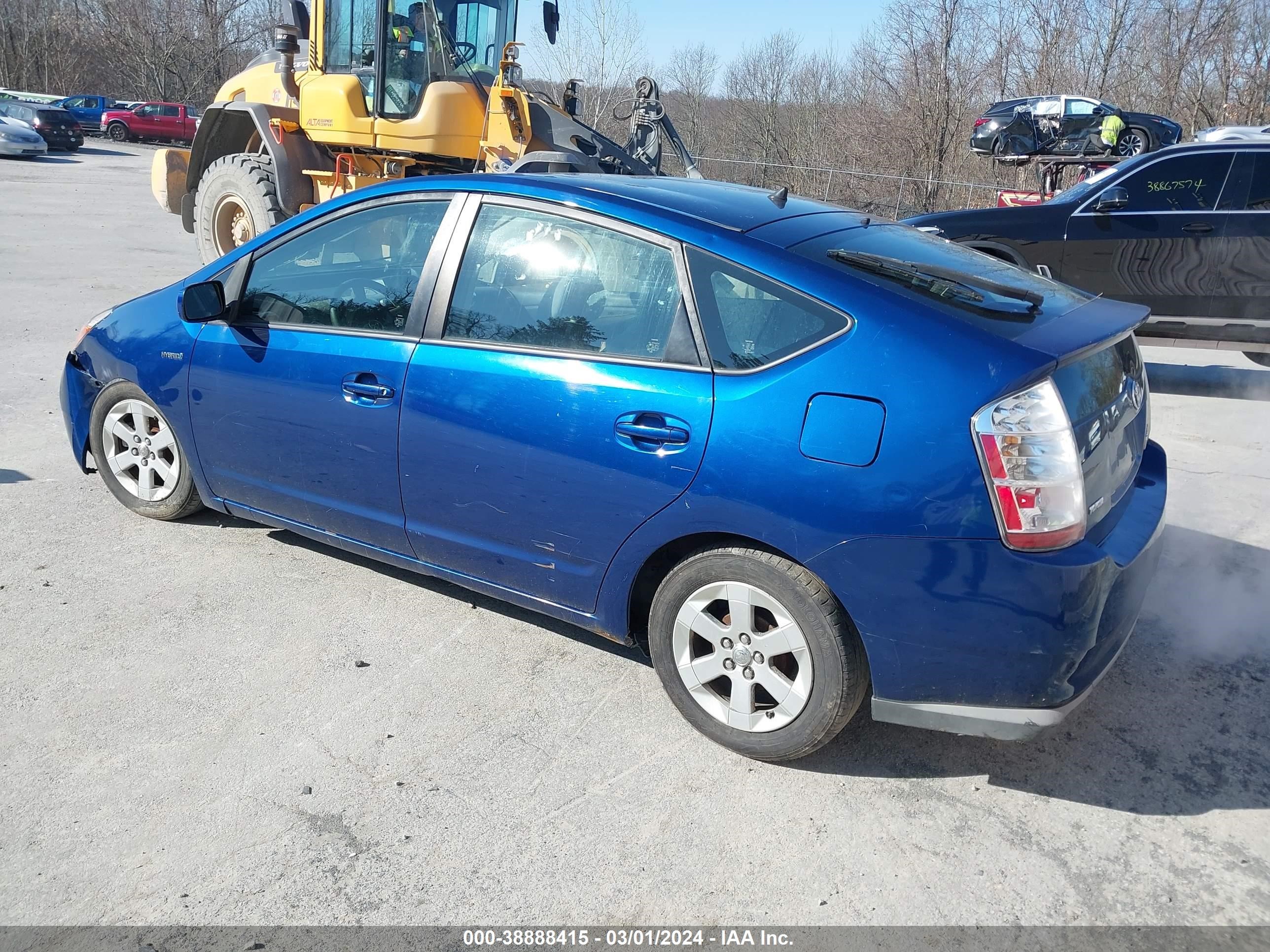 Photo 2 VIN: JTDKB20U087718281 - TOYOTA PRIUS 