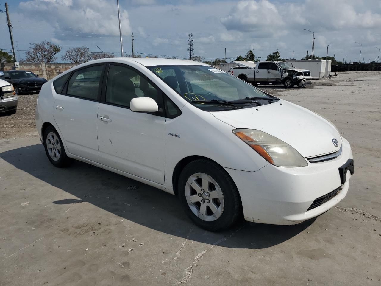 Photo 3 VIN: JTDKB20U087797256 - TOYOTA PRIUS 