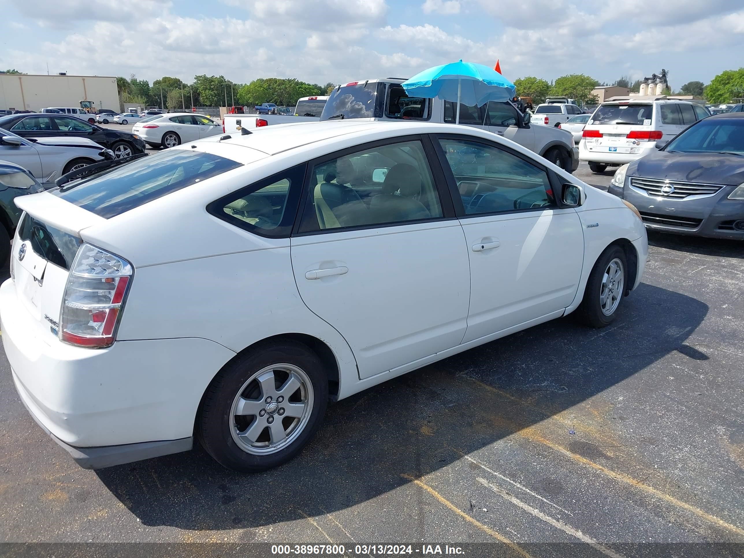 Photo 3 VIN: JTDKB20U097830256 - TOYOTA PRIUS 