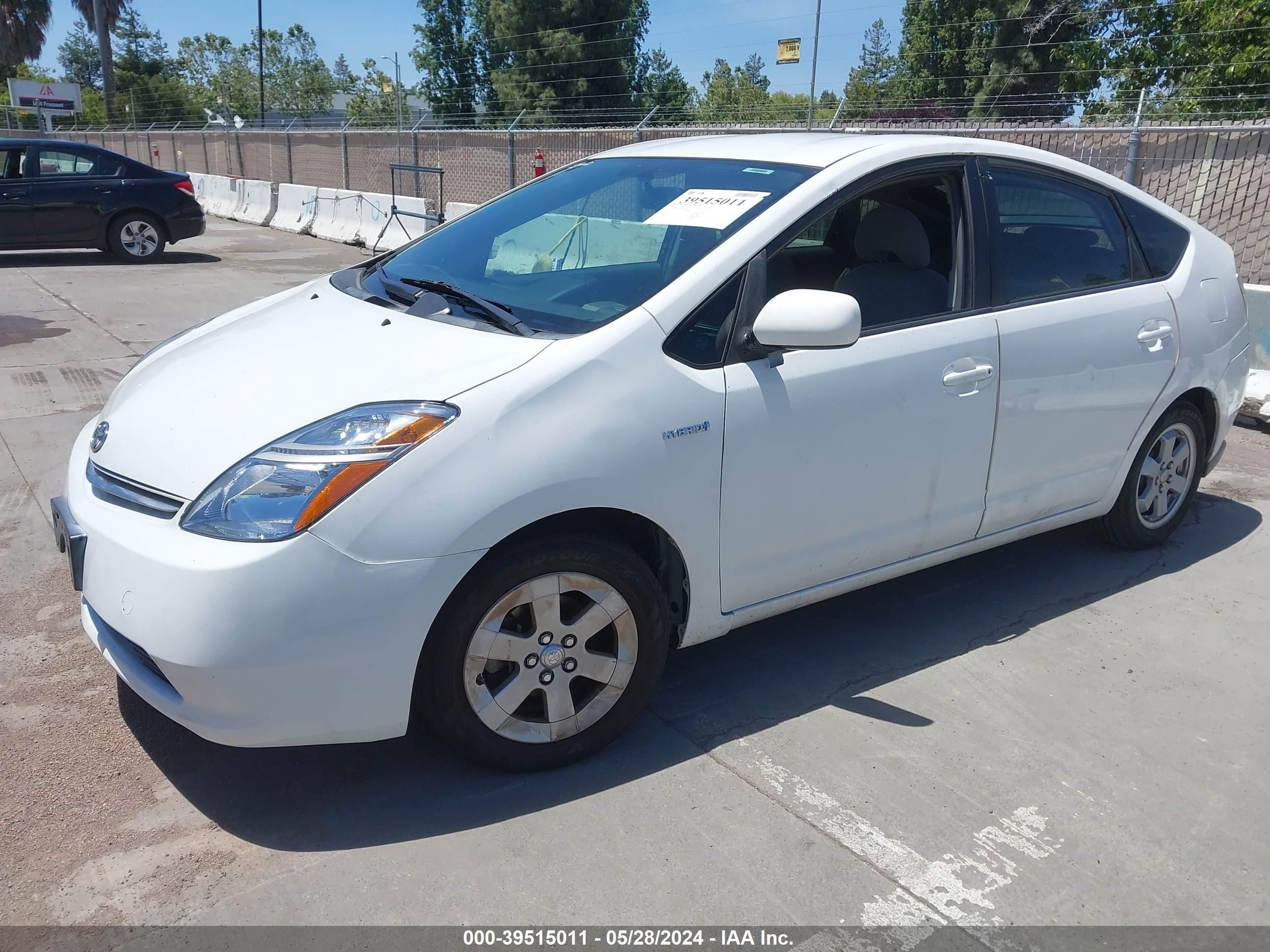 Photo 1 VIN: JTDKB20U097873964 - TOYOTA PRIUS 