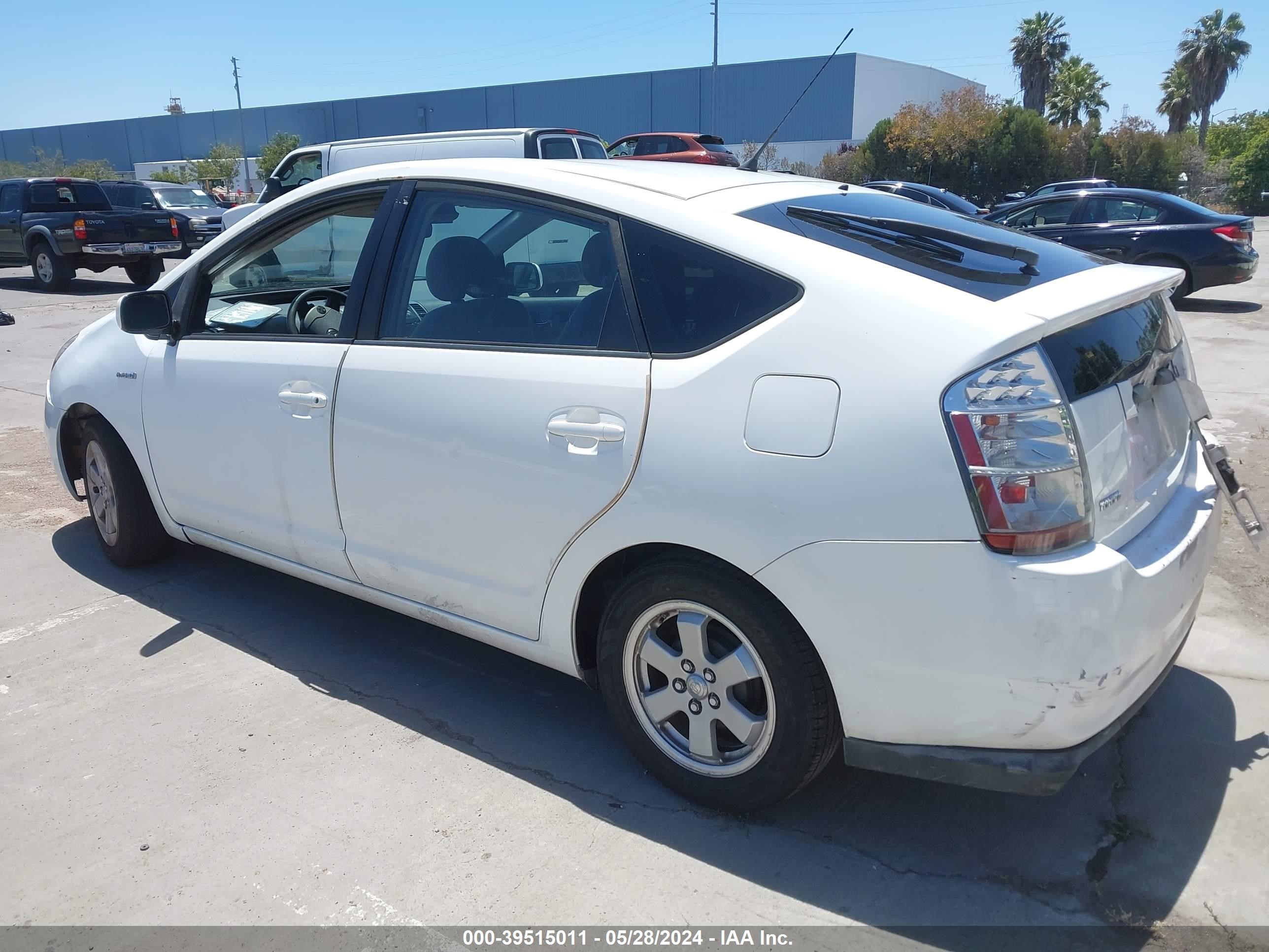 Photo 2 VIN: JTDKB20U097873964 - TOYOTA PRIUS 