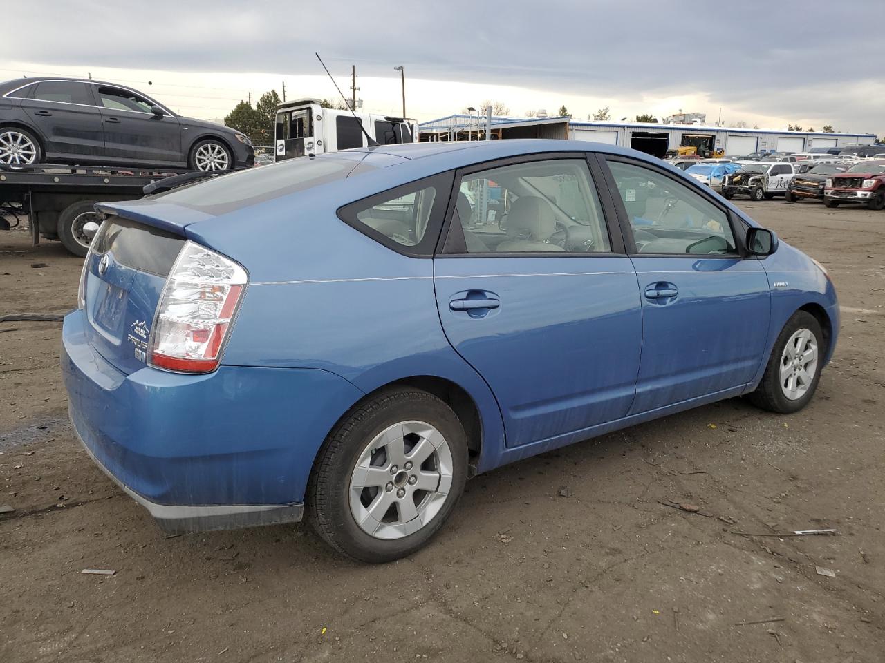 Photo 2 VIN: JTDKB20U097878940 - TOYOTA PRIUS 