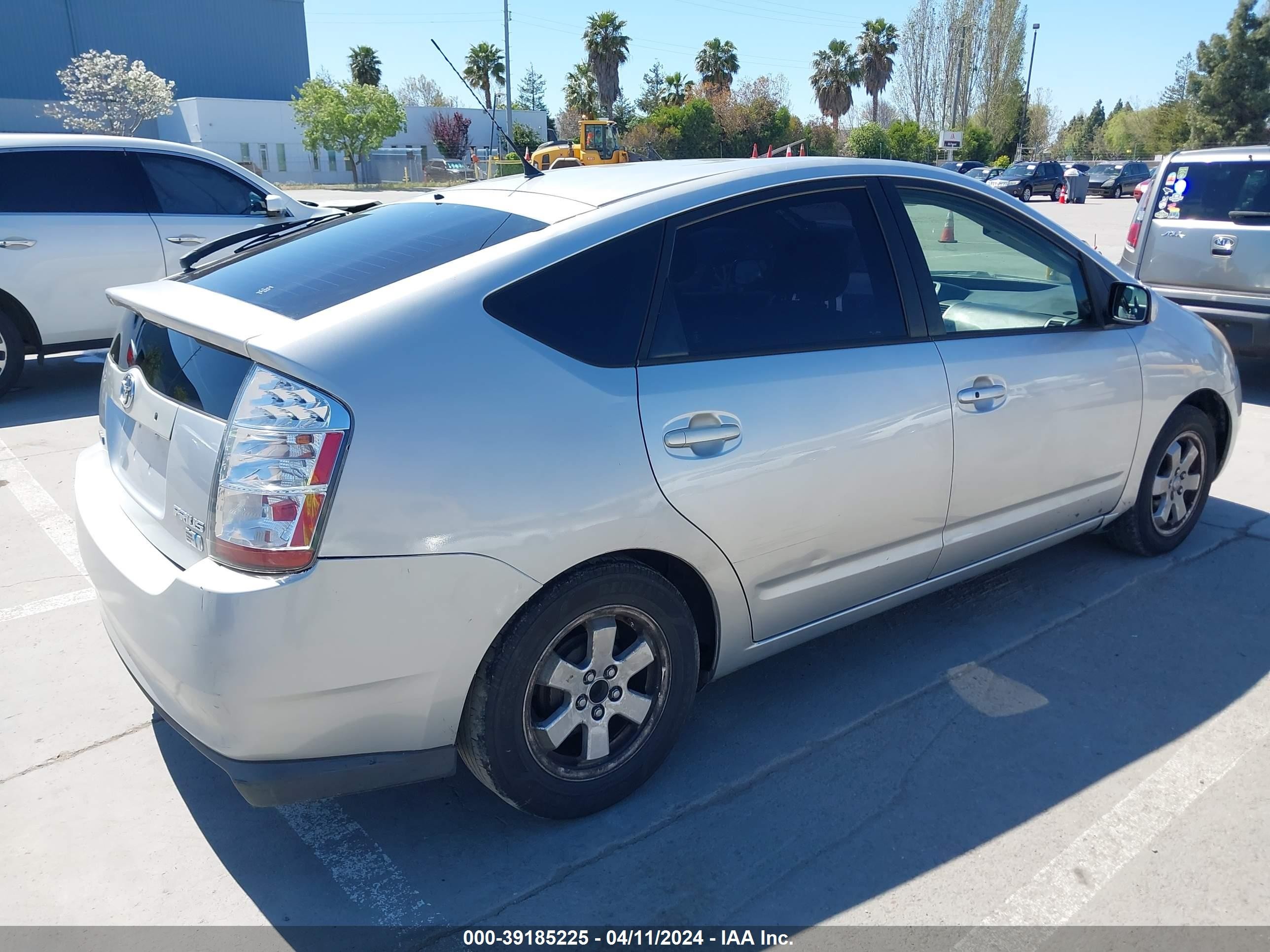 Photo 3 VIN: JTDKB20U140088905 - TOYOTA PRIUS 