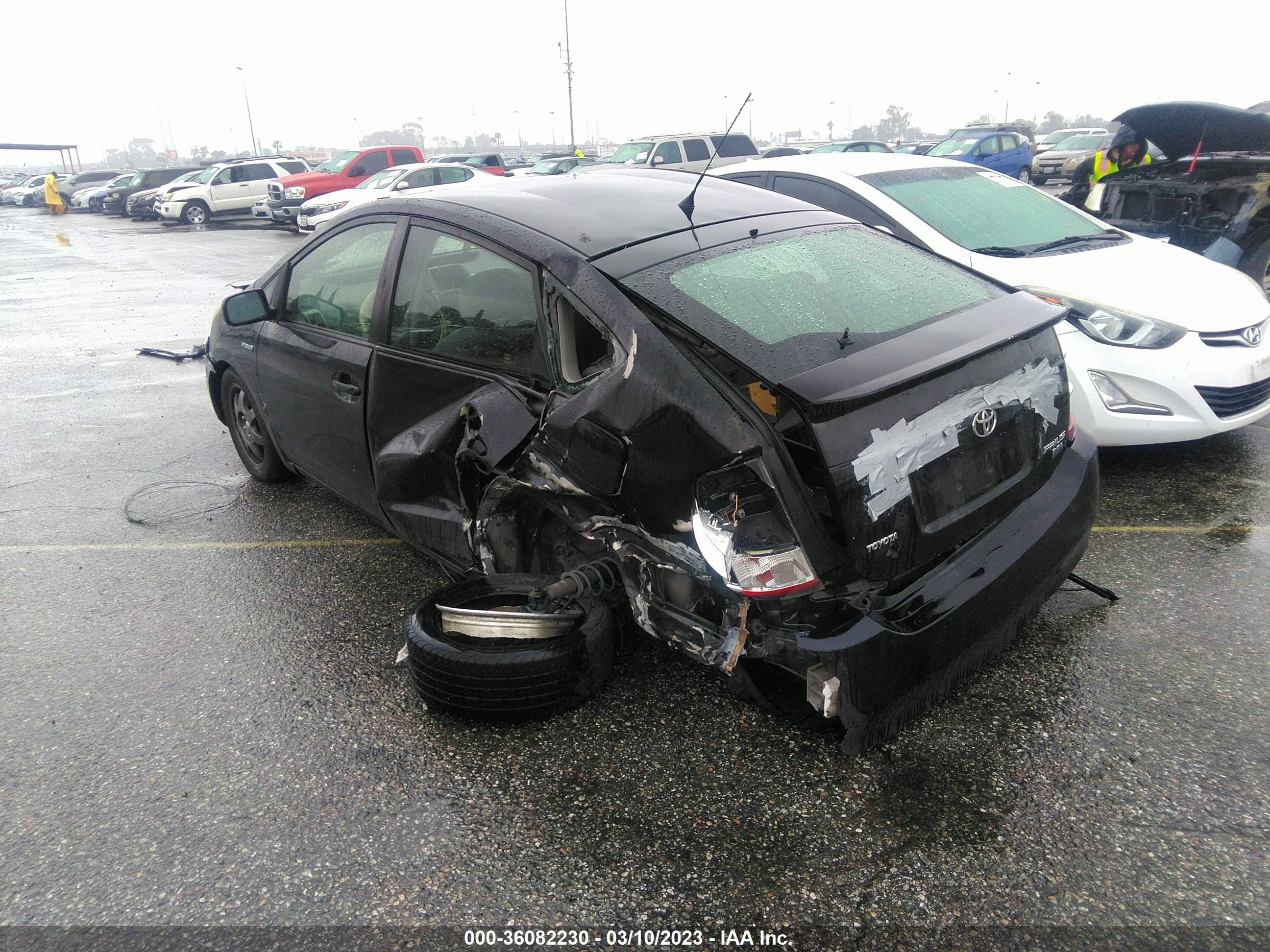 Photo 2 VIN: JTDKB20U177555073 - TOYOTA PRIUS 