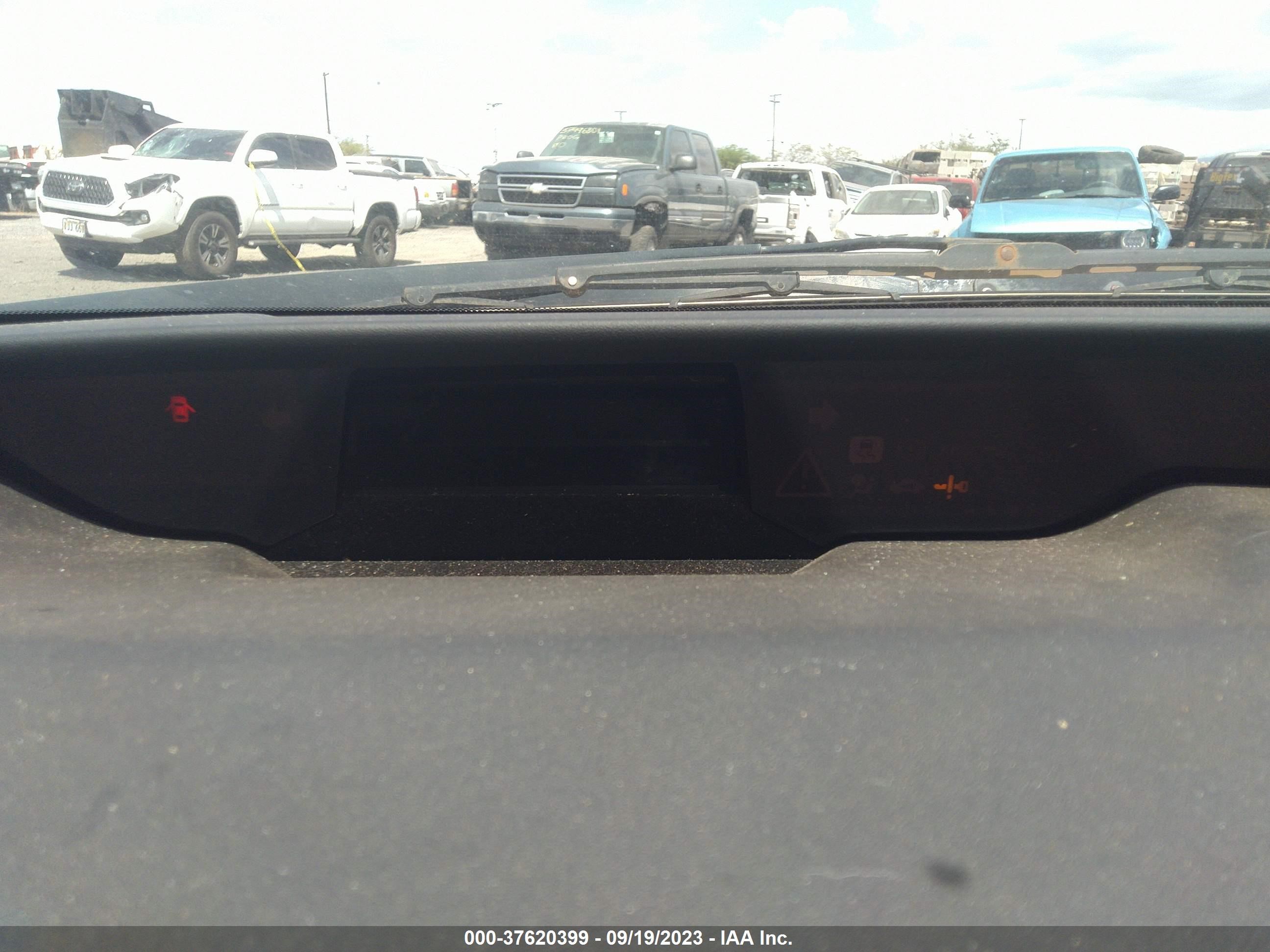 Photo 6 VIN: JTDKB20U177667128 - TOYOTA PRIUS 