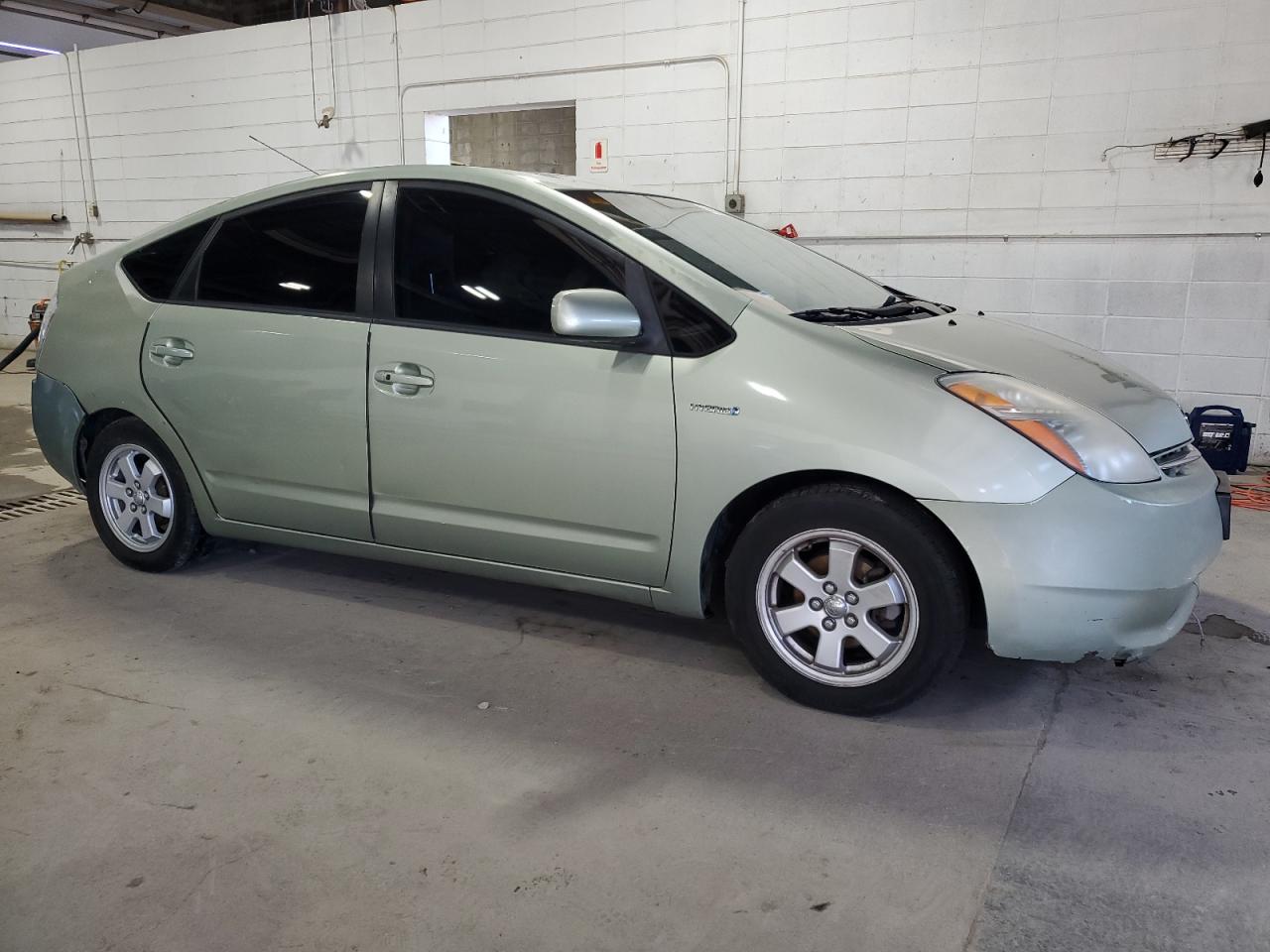 Photo 3 VIN: JTDKB20U187741214 - TOYOTA PRIUS 