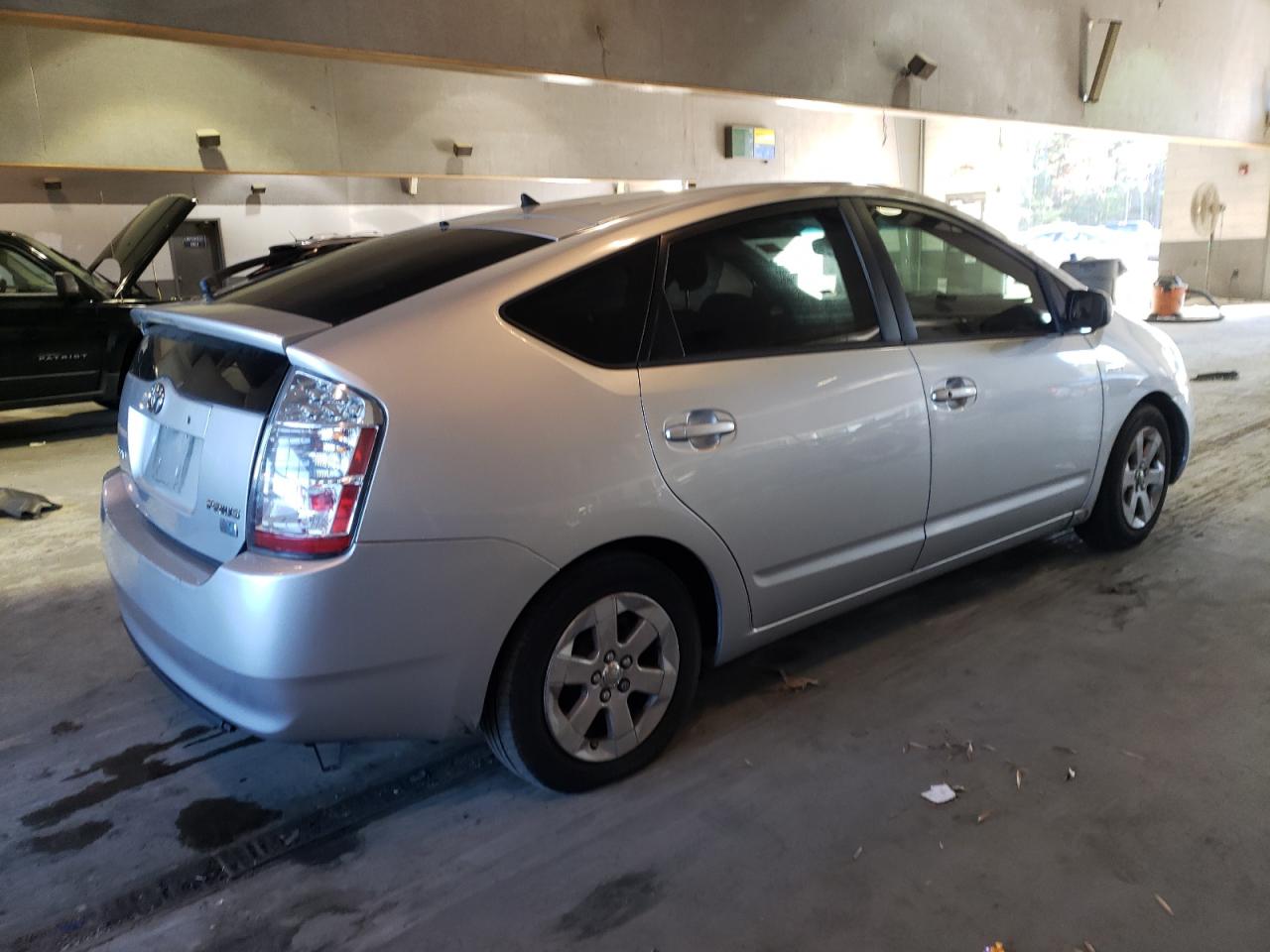 Photo 2 VIN: JTDKB20U197835563 - TOYOTA PRIUS 