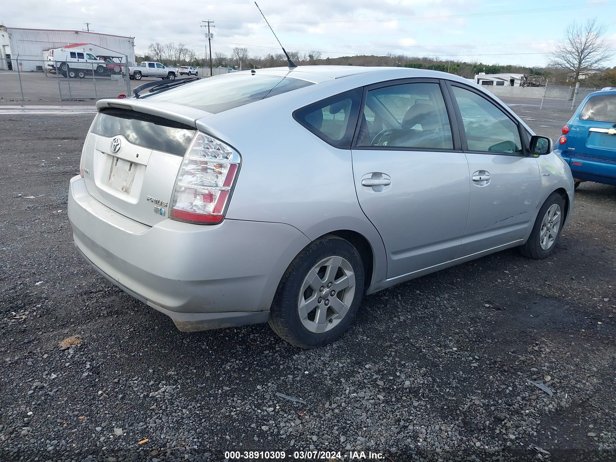 Photo 3 VIN: JTDKB20U197863170 - TOYOTA PRIUS 