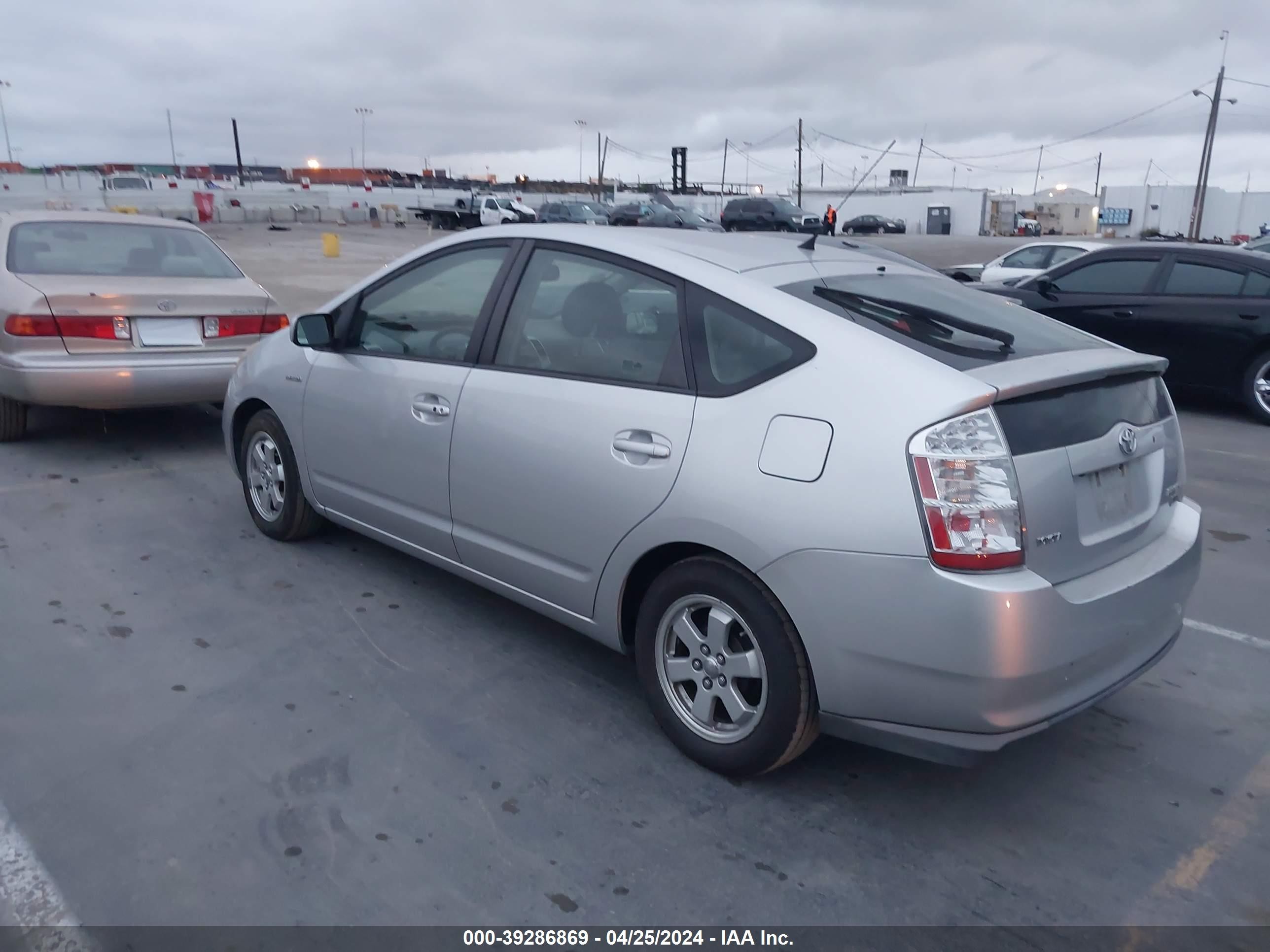 Photo 2 VIN: JTDKB20U197866358 - TOYOTA PRIUS 