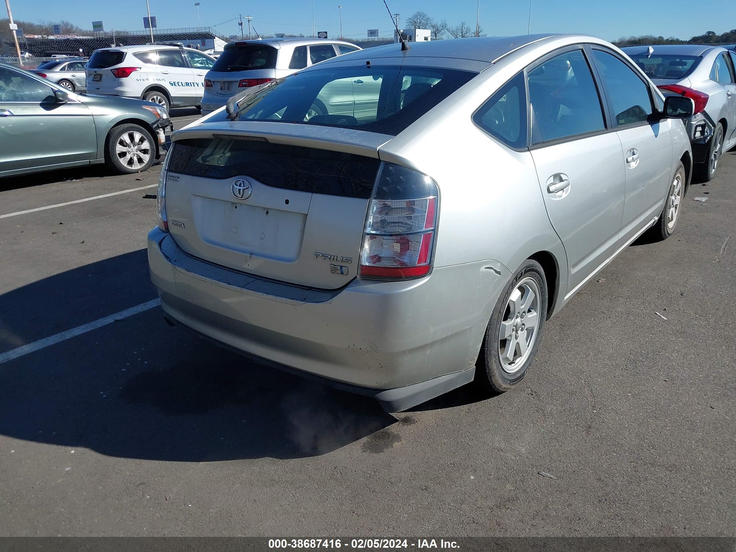 Photo 13 VIN: JTDKB20U253077105 - TOYOTA PRIUS 