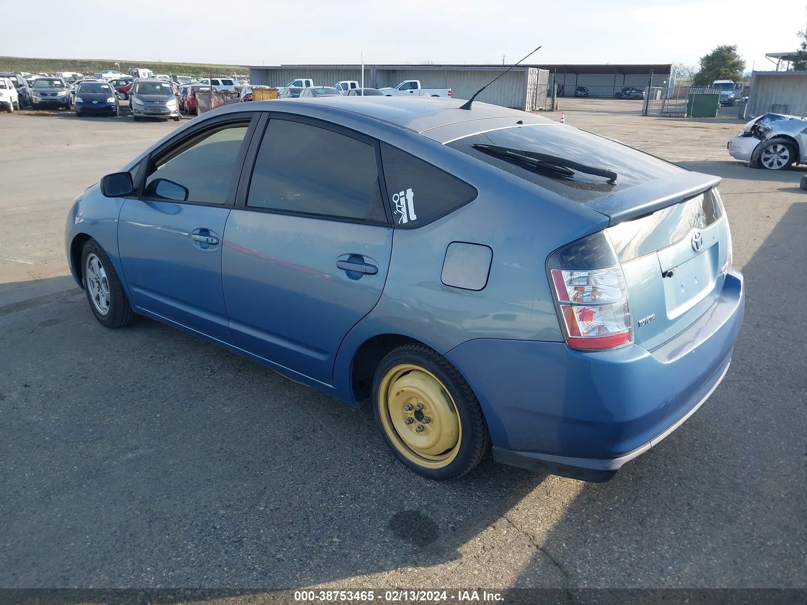 Photo 3 VIN: JTDKB20U253106991 - TOYOTA PRIUS 