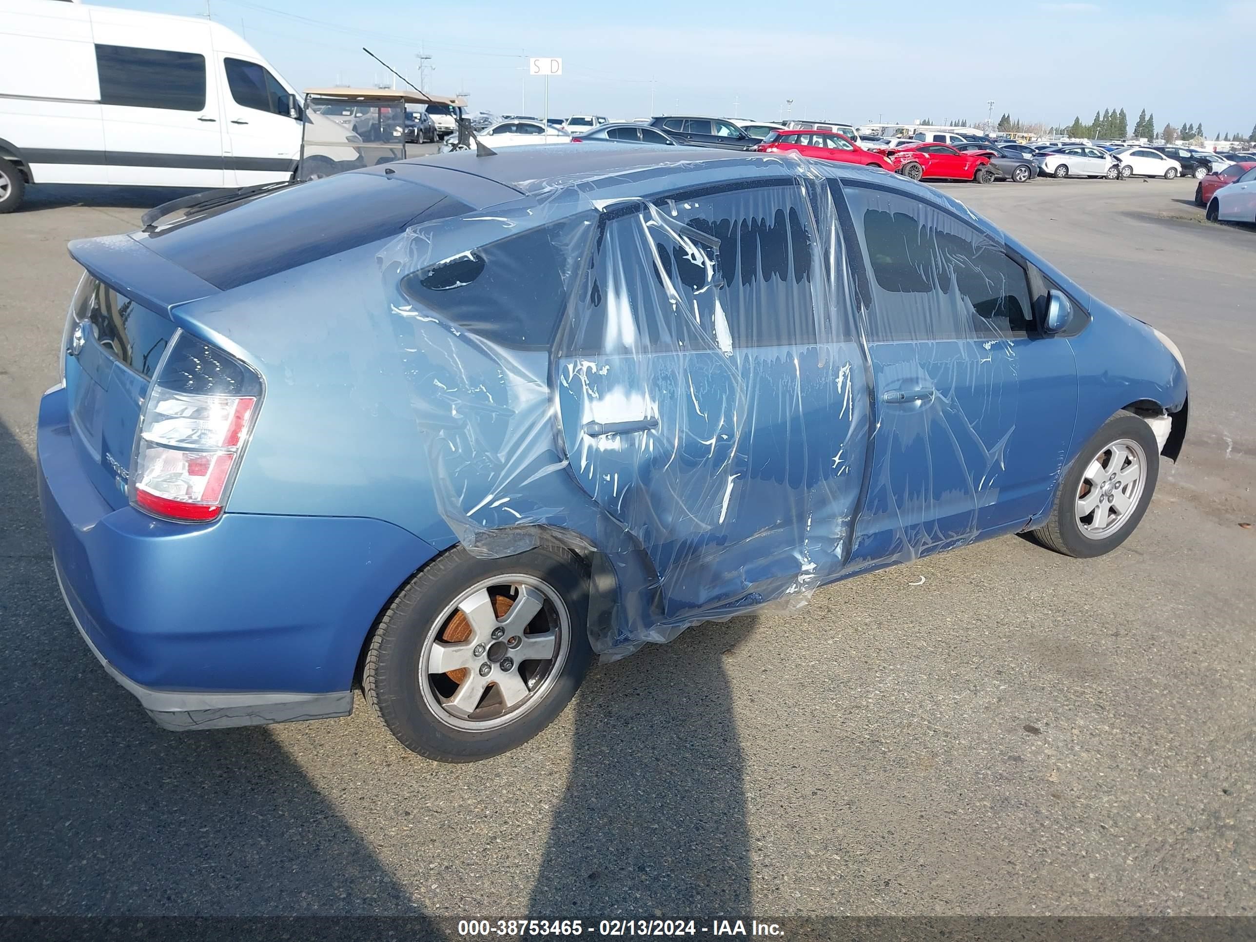 Photo 4 VIN: JTDKB20U253106991 - TOYOTA PRIUS 