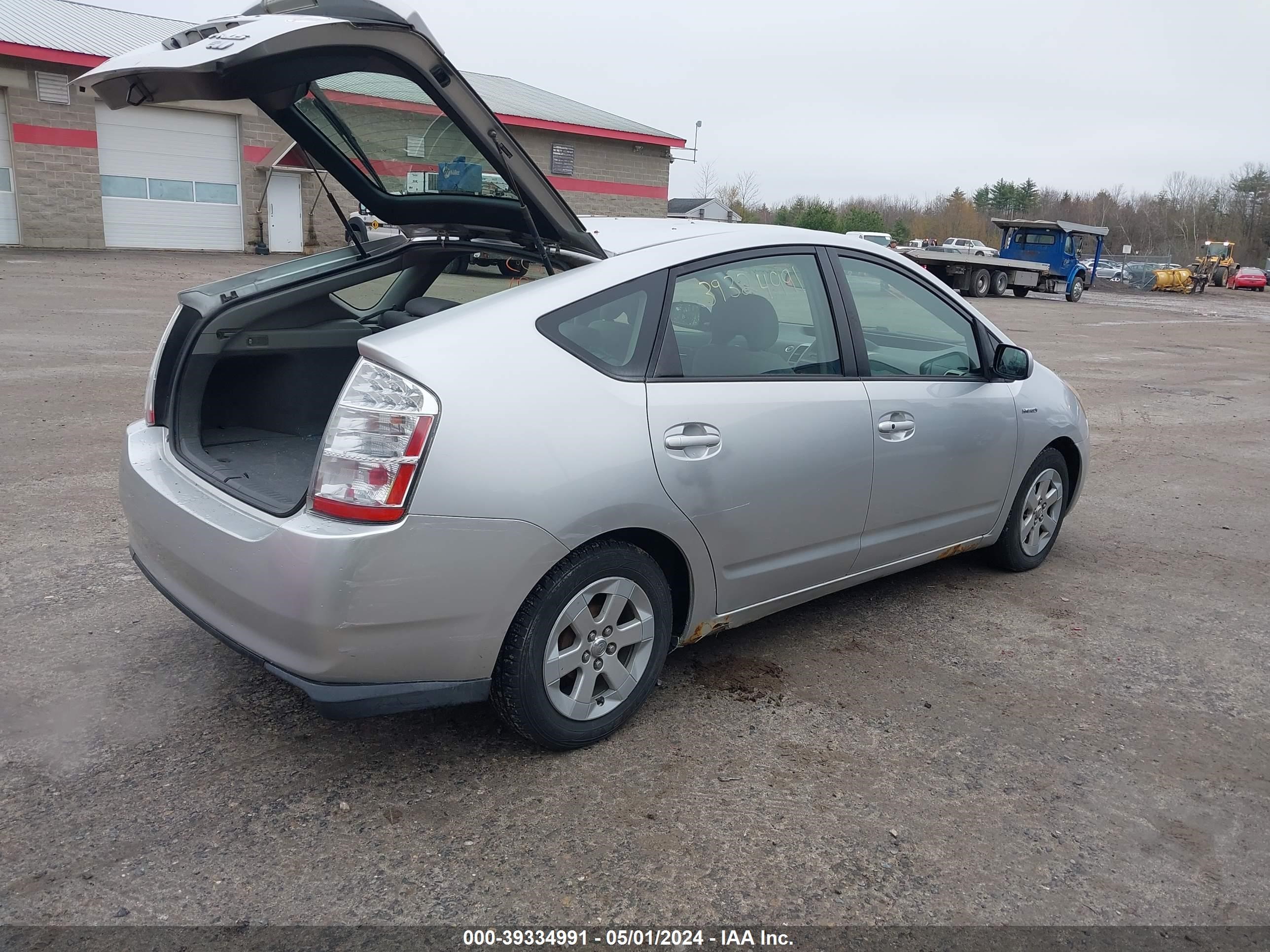 Photo 3 VIN: JTDKB20U263191056 - TOYOTA PRIUS 