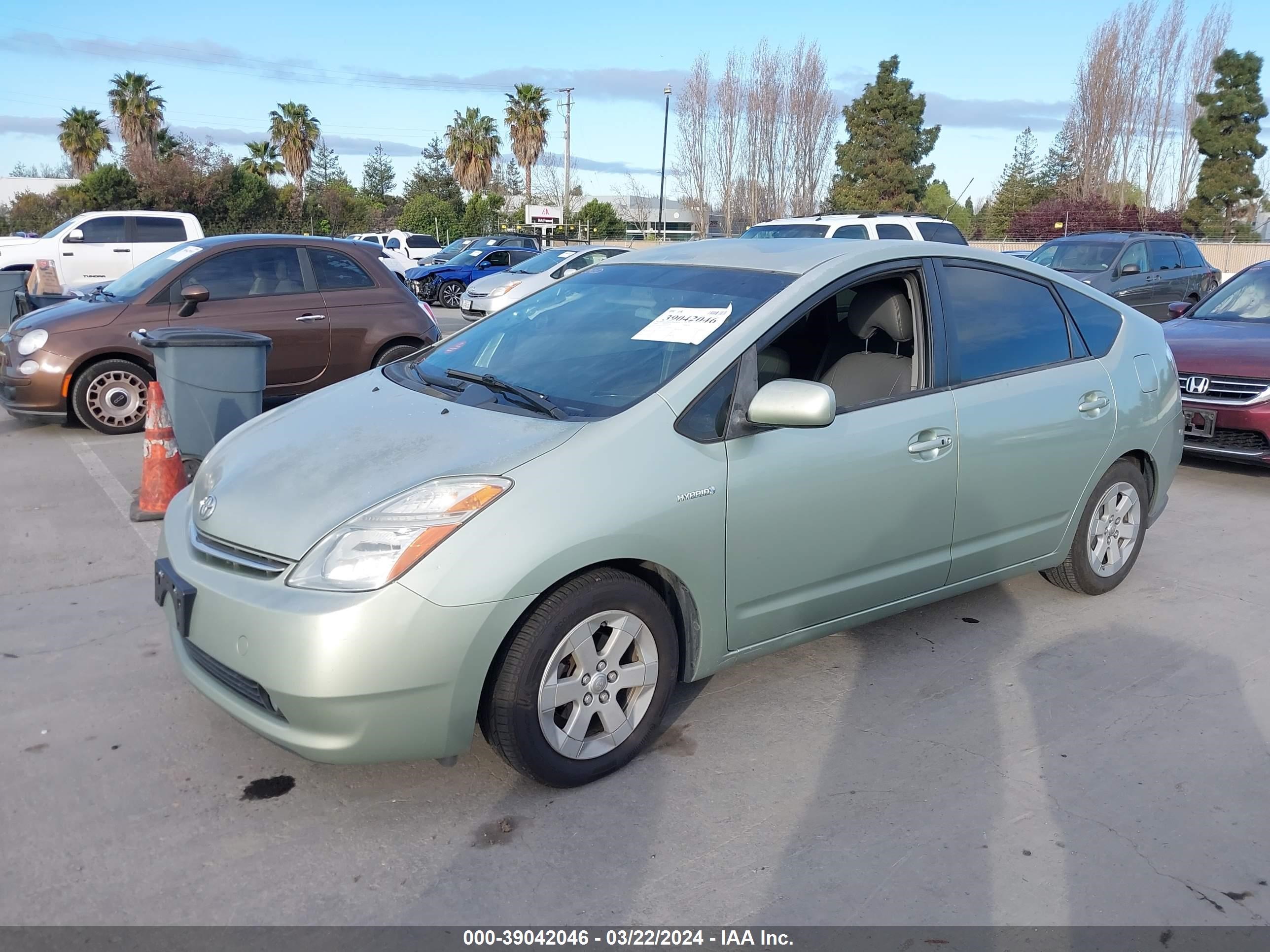 Photo 1 VIN: JTDKB20U267533131 - TOYOTA PRIUS 