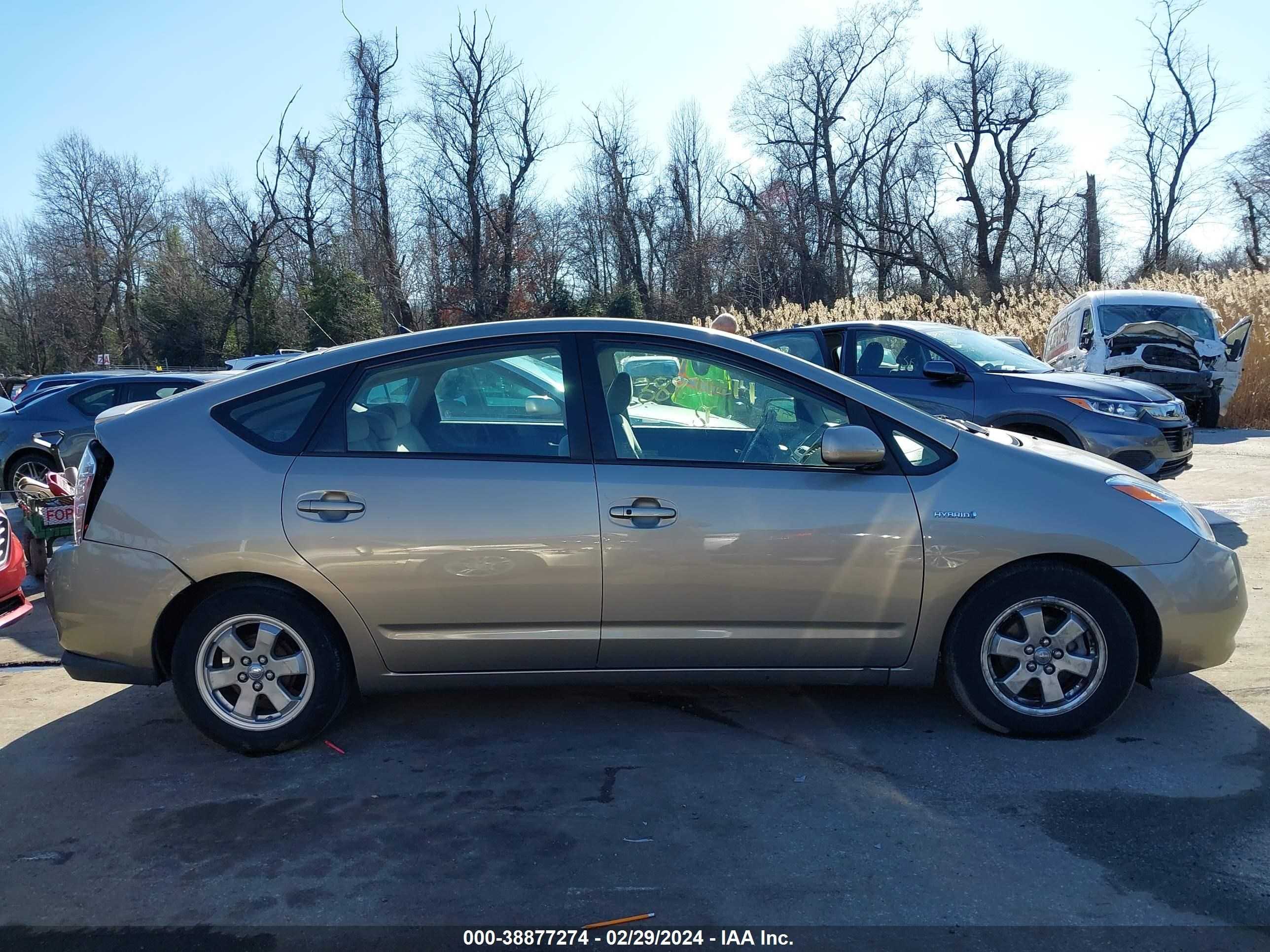 Photo 12 VIN: JTDKB20U273226017 - TOYOTA PRIUS 