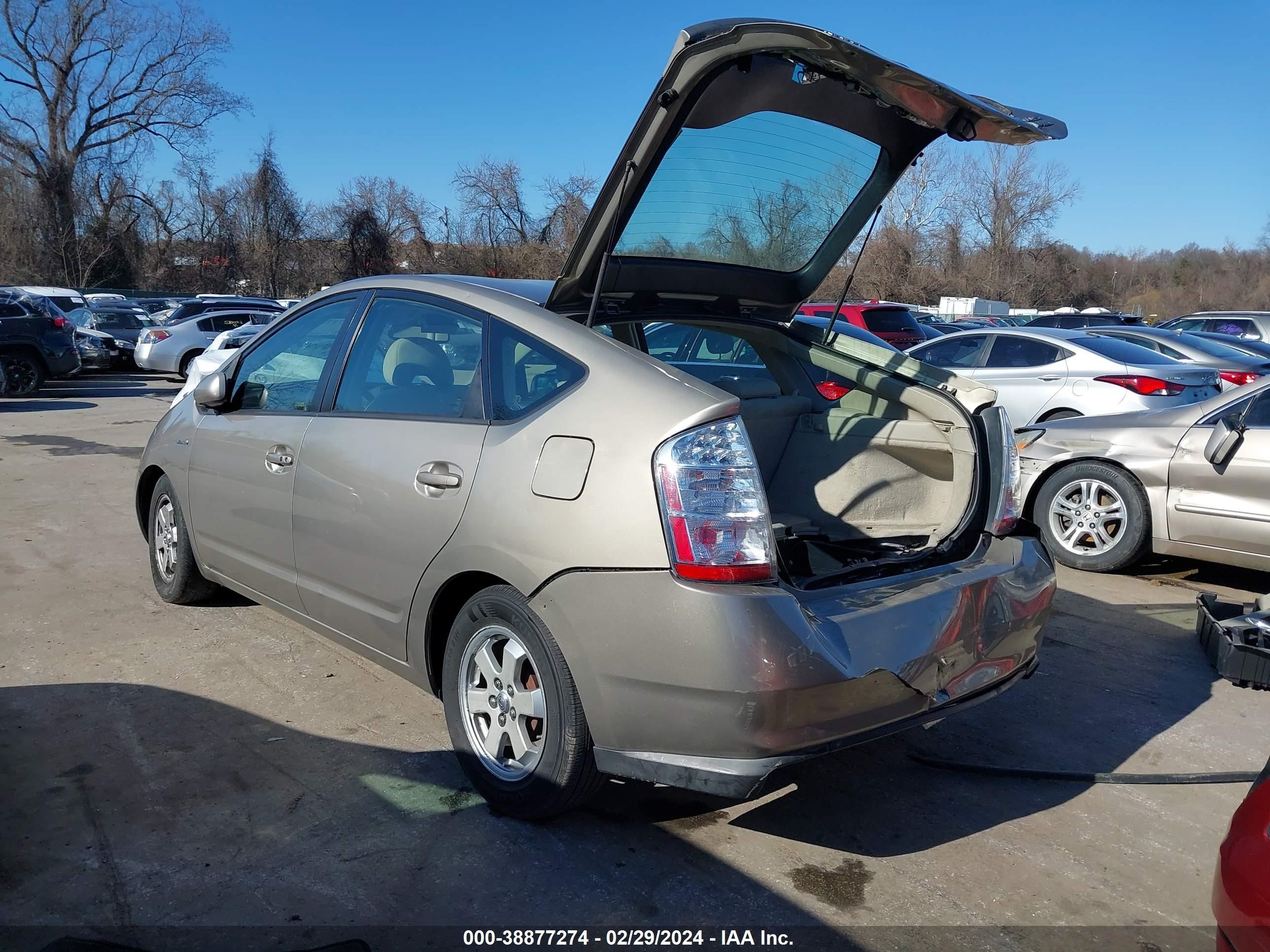 Photo 2 VIN: JTDKB20U273226017 - TOYOTA PRIUS 