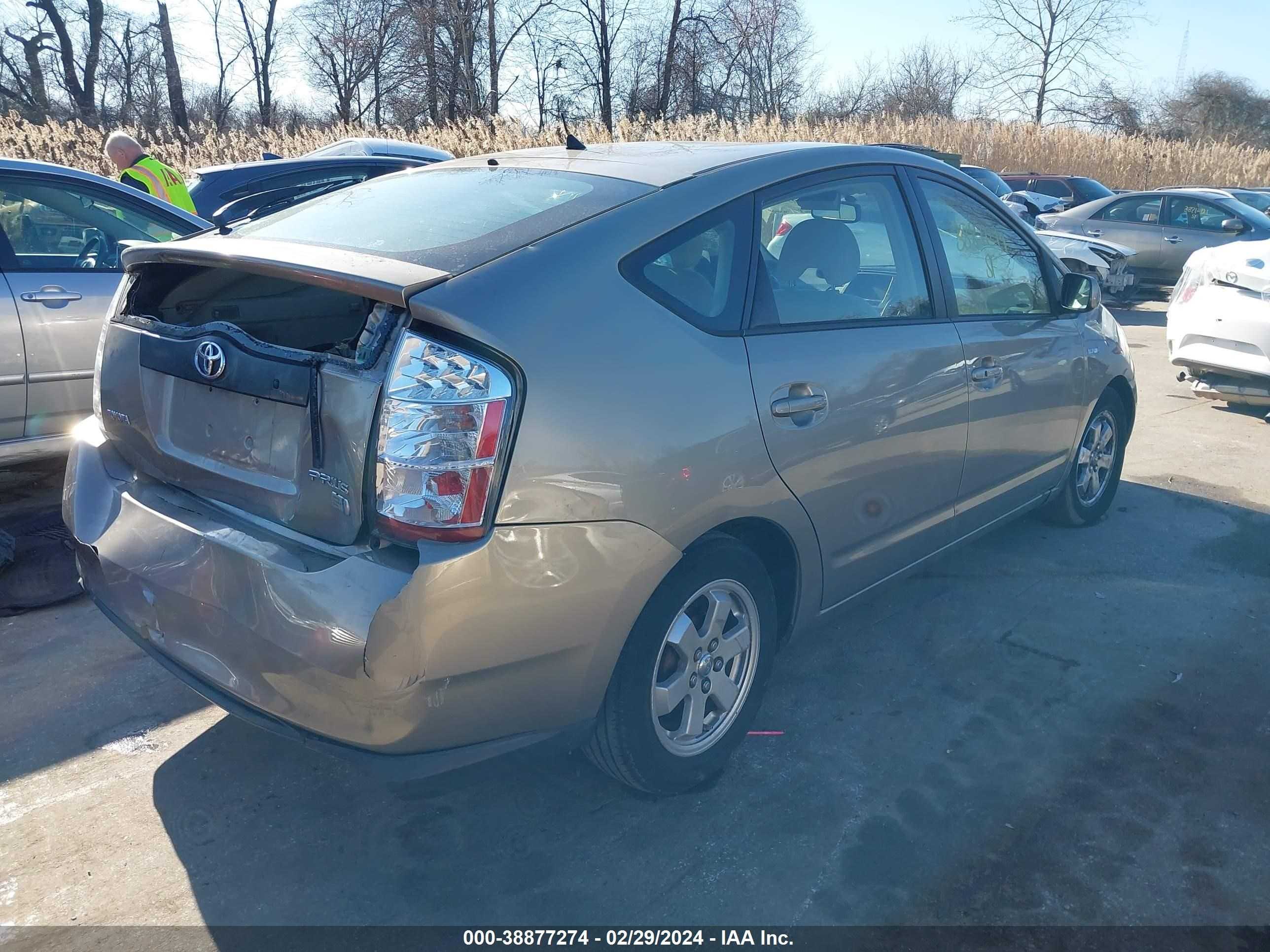 Photo 3 VIN: JTDKB20U273226017 - TOYOTA PRIUS 