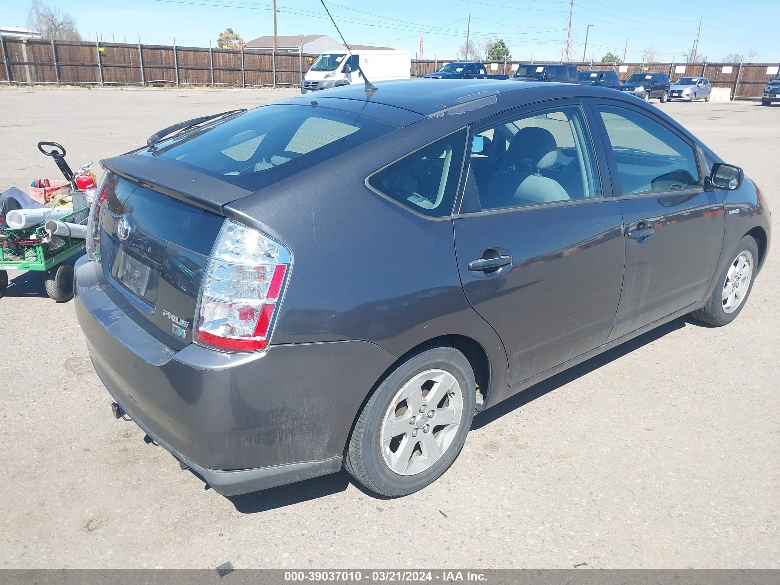 Photo 3 VIN: JTDKB20U273292115 - TOYOTA PRIUS 