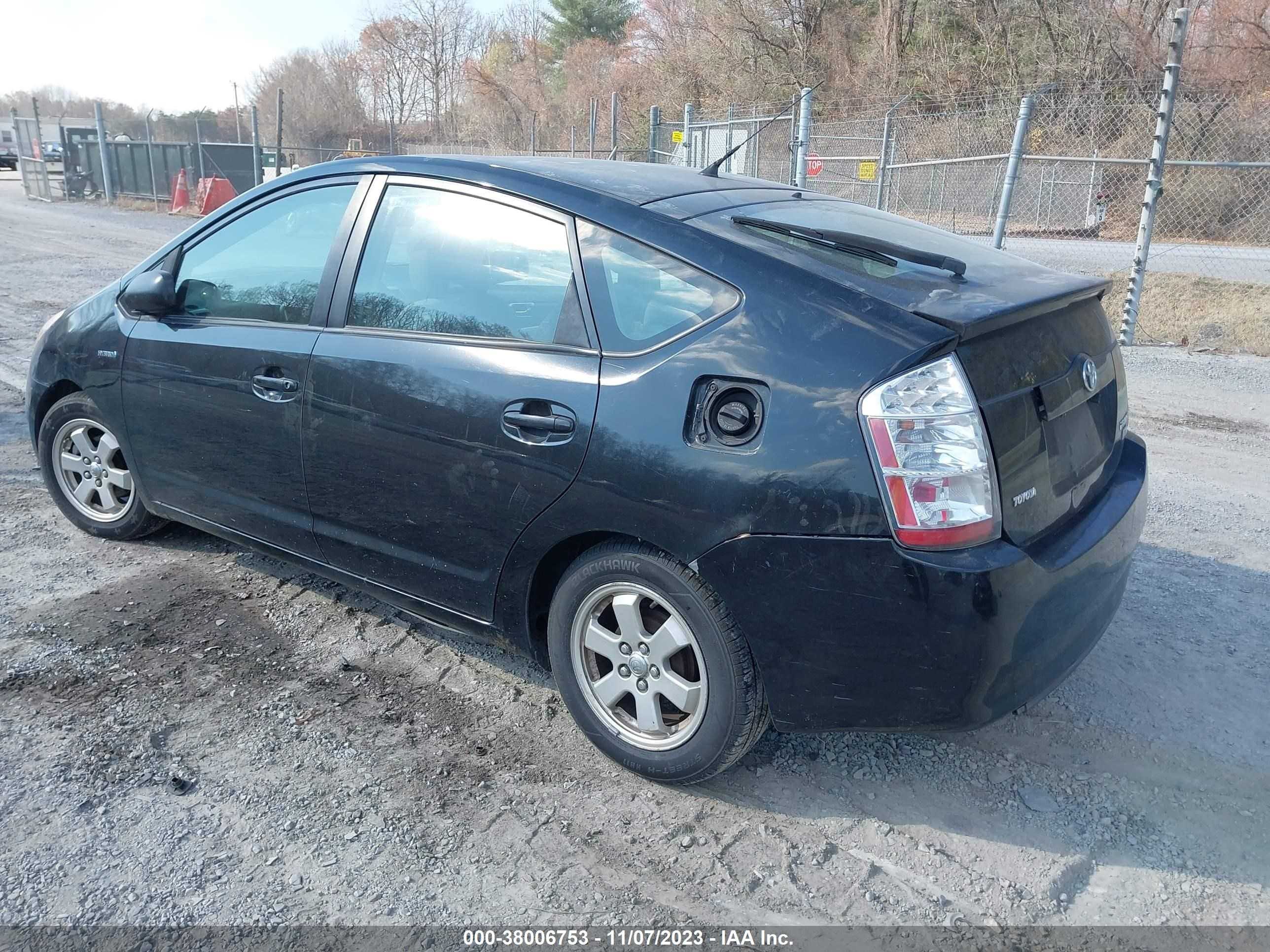 Photo 2 VIN: JTDKB20U277652900 - TOYOTA PRIUS 