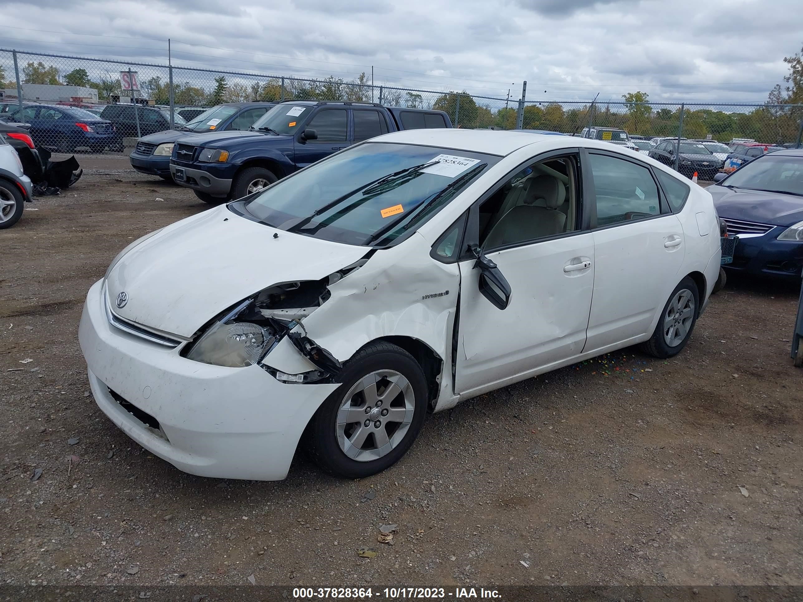 Photo 1 VIN: JTDKB20U283298112 - TOYOTA PRIUS 