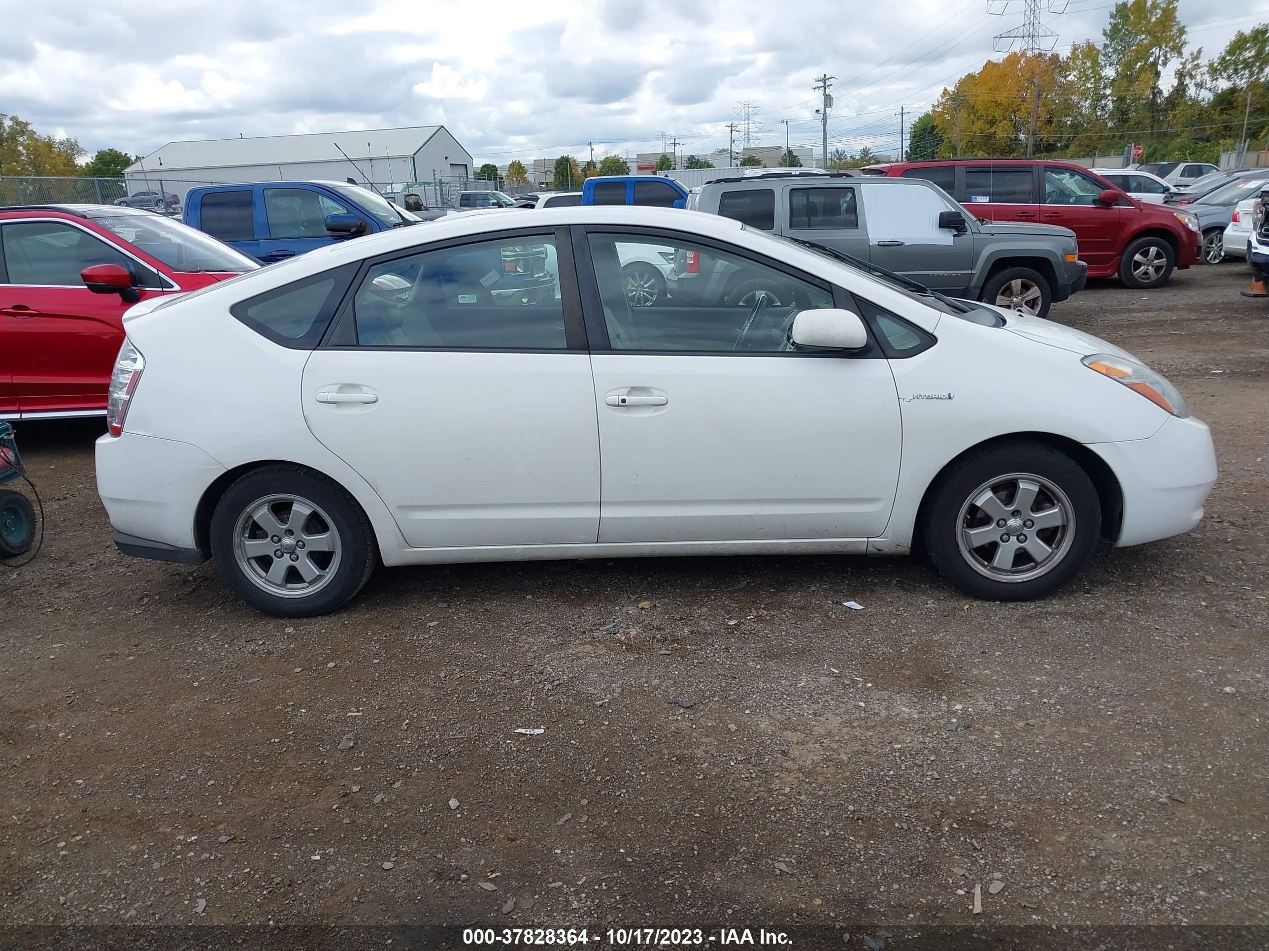 Photo 12 VIN: JTDKB20U283298112 - TOYOTA PRIUS 