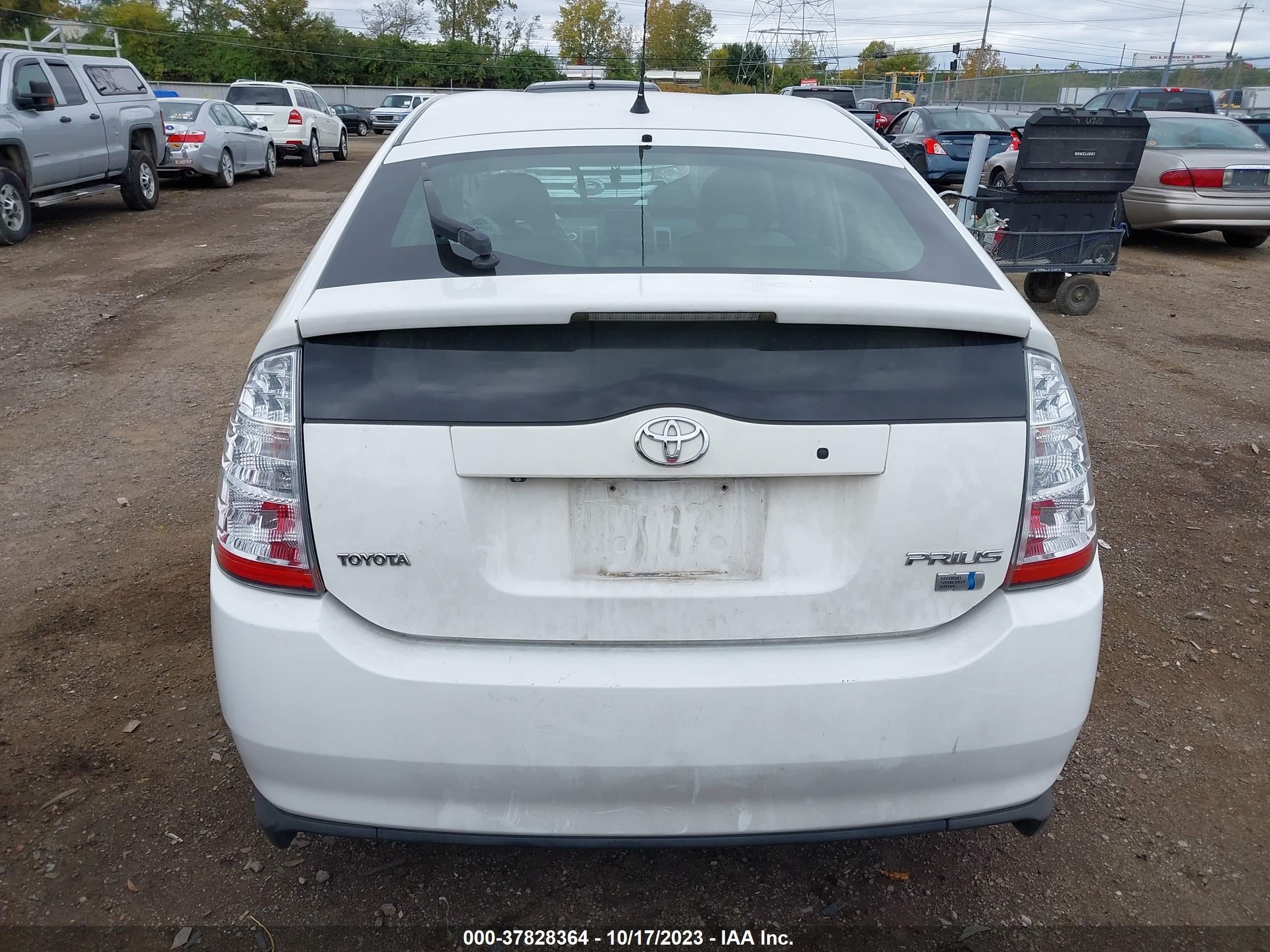 Photo 15 VIN: JTDKB20U283298112 - TOYOTA PRIUS 