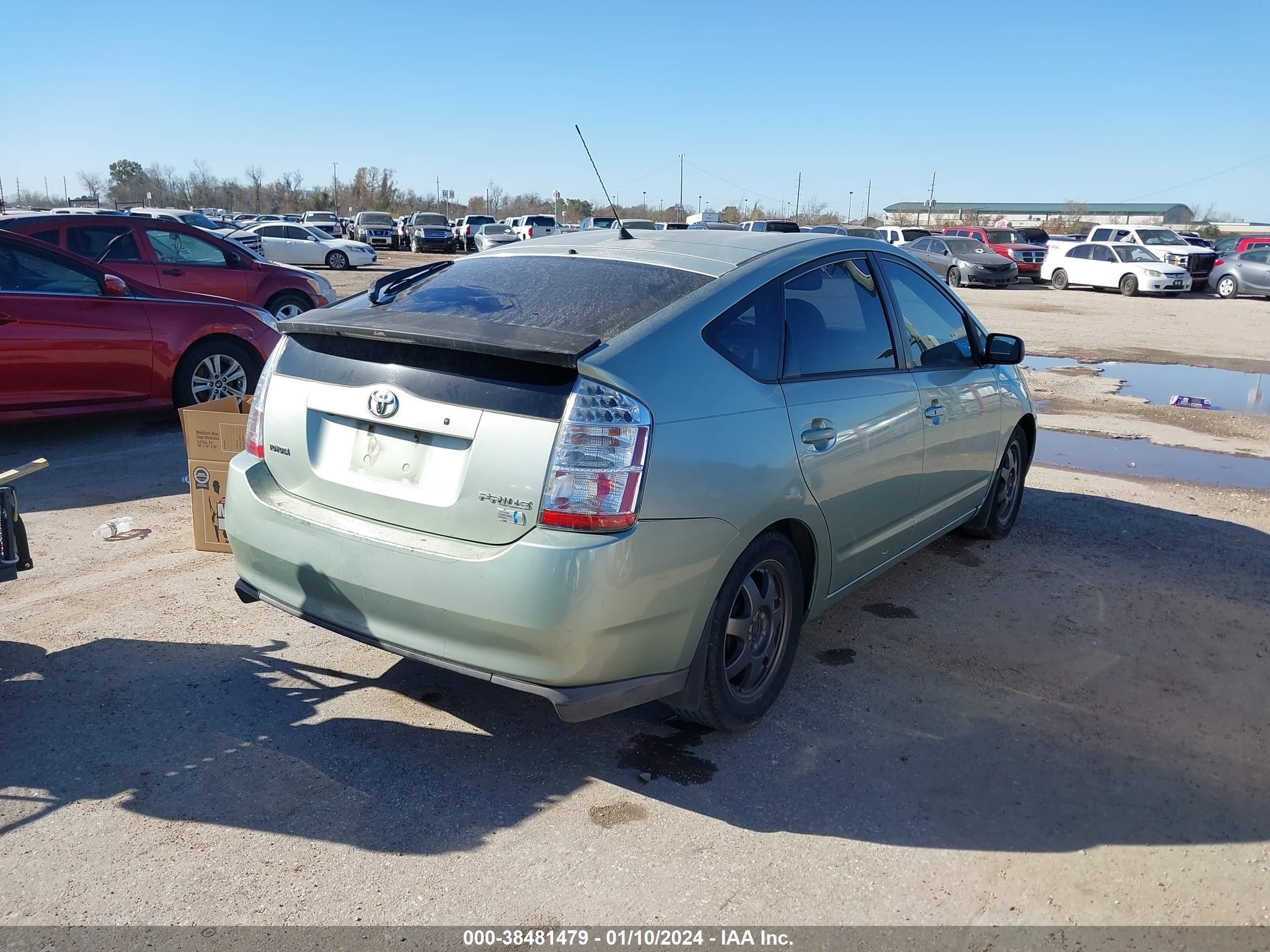 Photo 3 VIN: JTDKB20U283340973 - TOYOTA PRIUS 