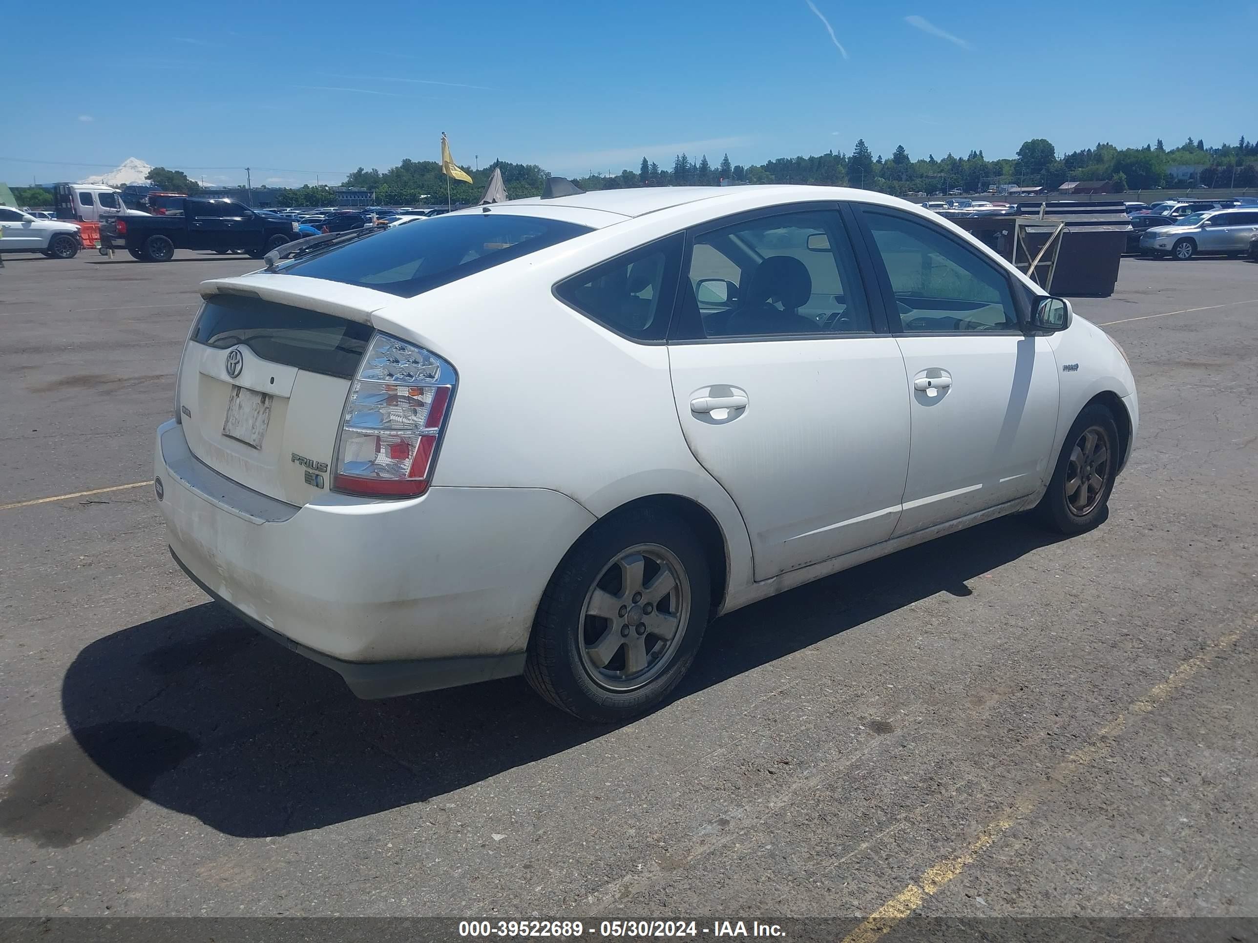 Photo 3 VIN: JTDKB20U283353075 - TOYOTA PRIUS 