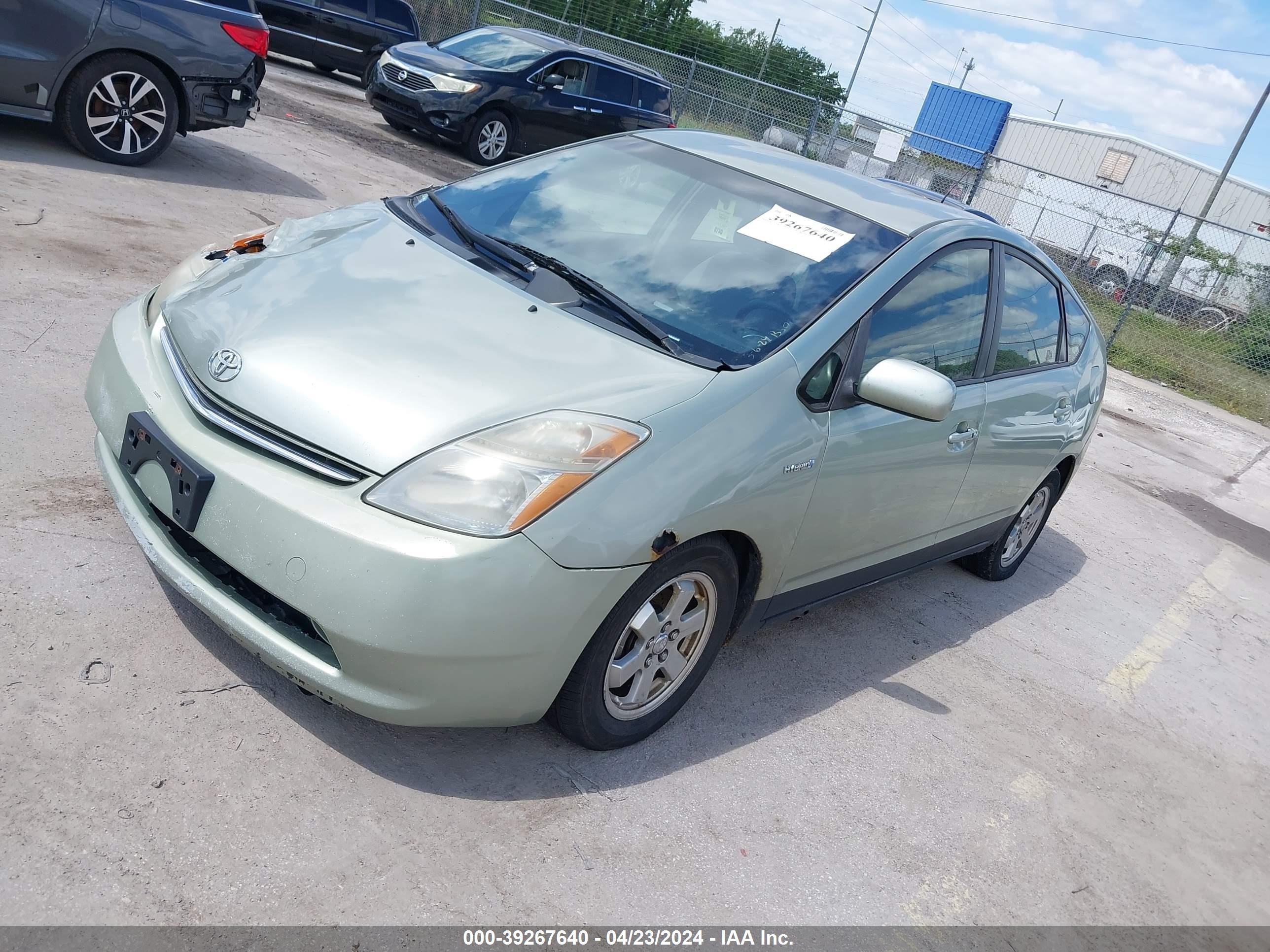 Photo 1 VIN: JTDKB20U287722137 - TOYOTA PRIUS 