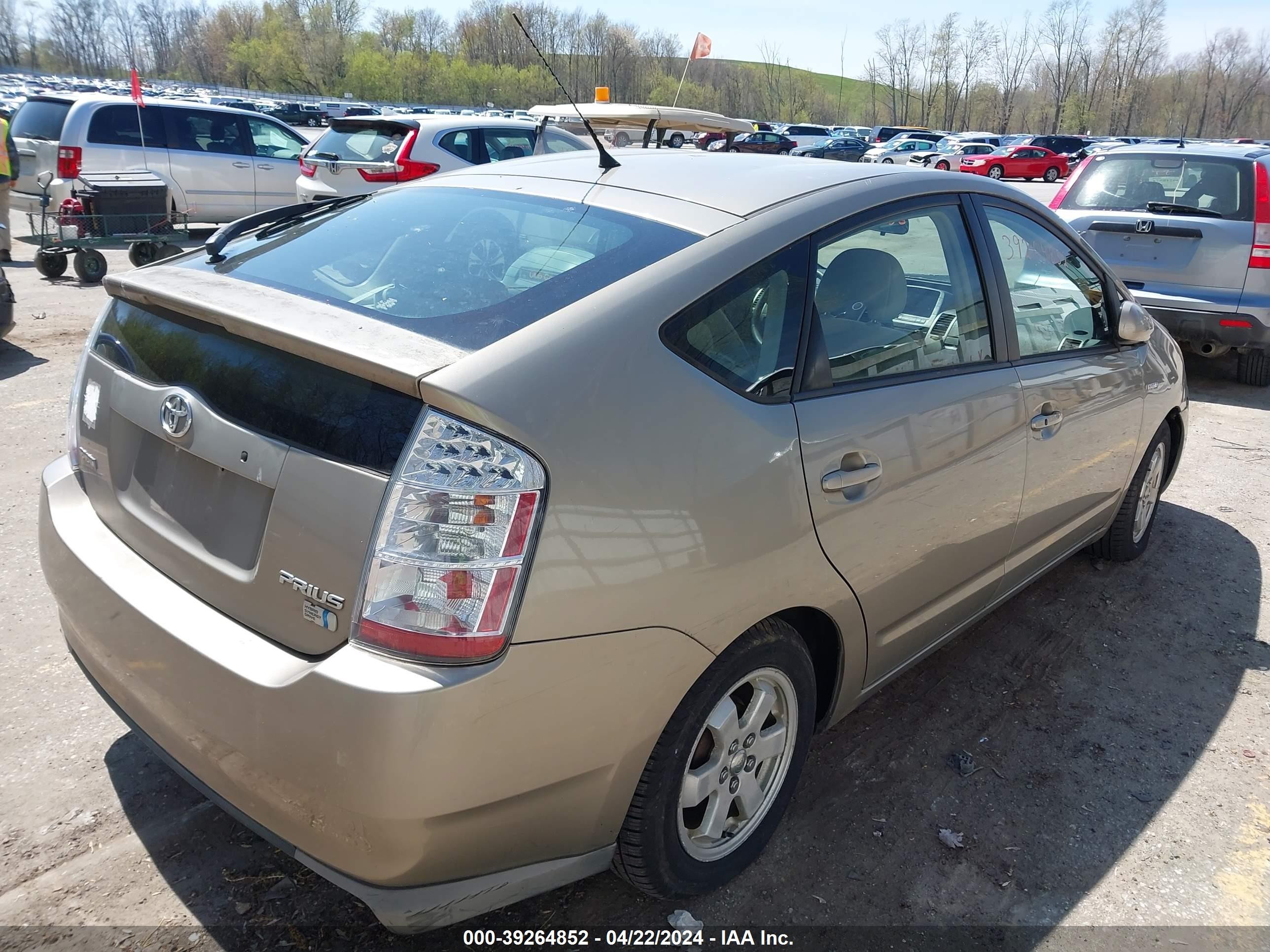 Photo 3 VIN: JTDKB20U287778692 - TOYOTA PRIUS 