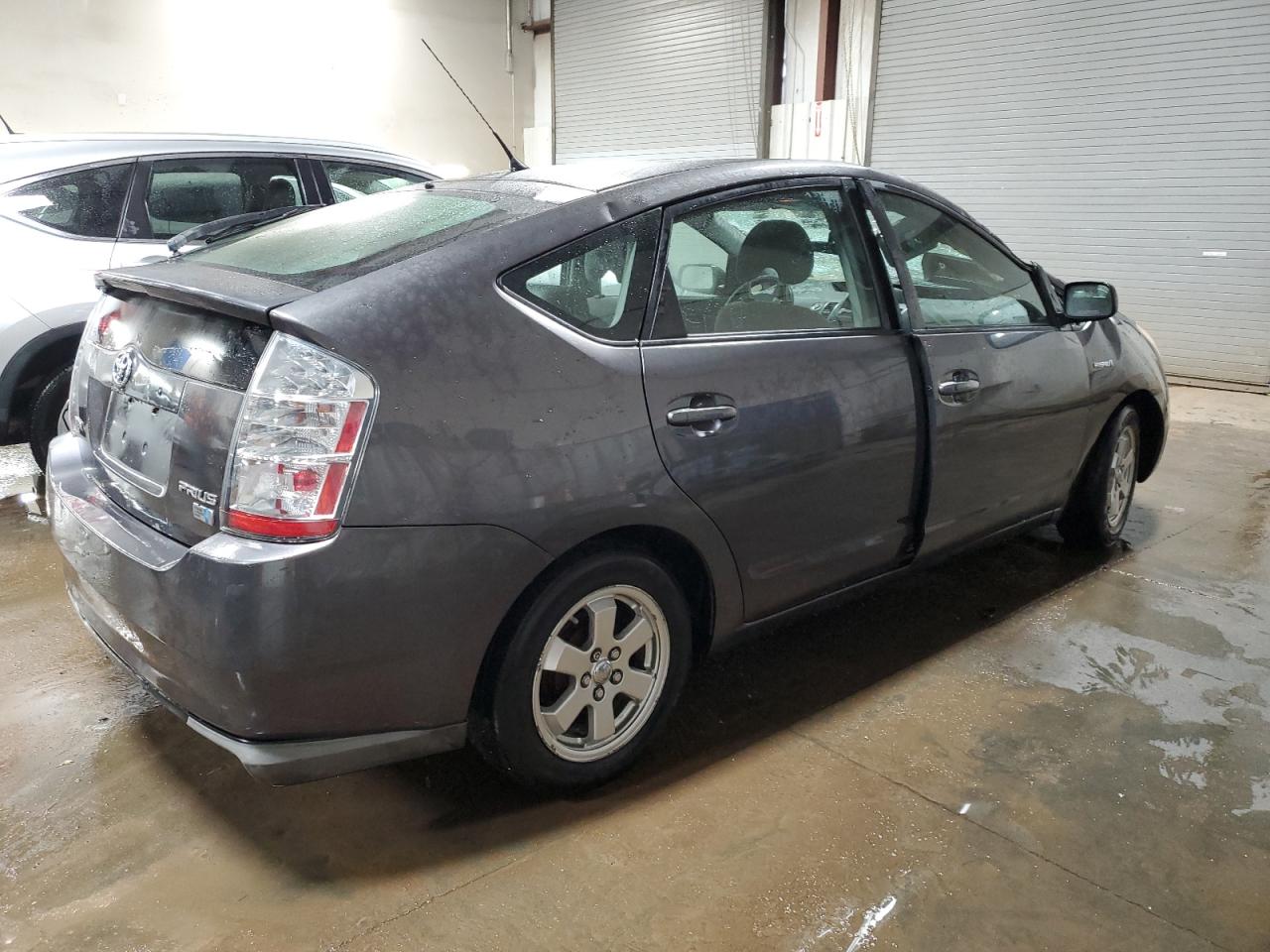 Photo 2 VIN: JTDKB20U293466767 - TOYOTA PRIUS 