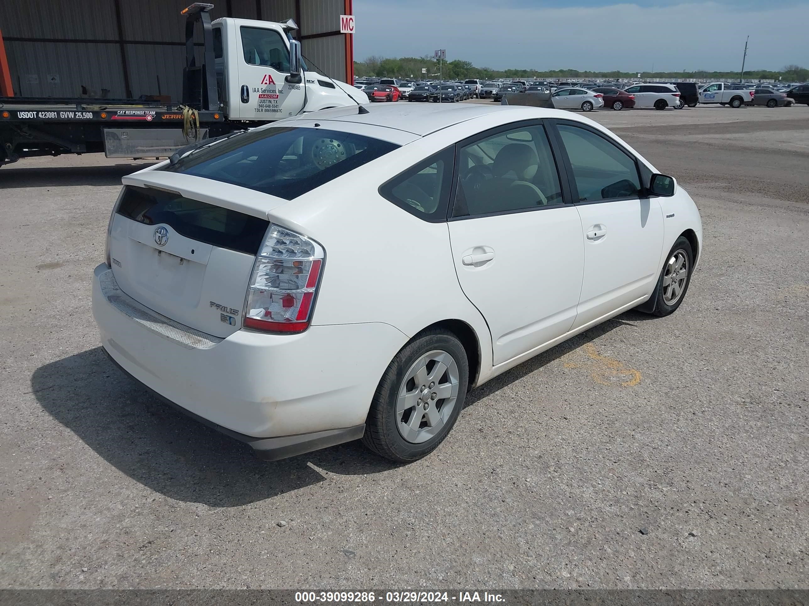 Photo 3 VIN: JTDKB20U293495735 - TOYOTA PRIUS 