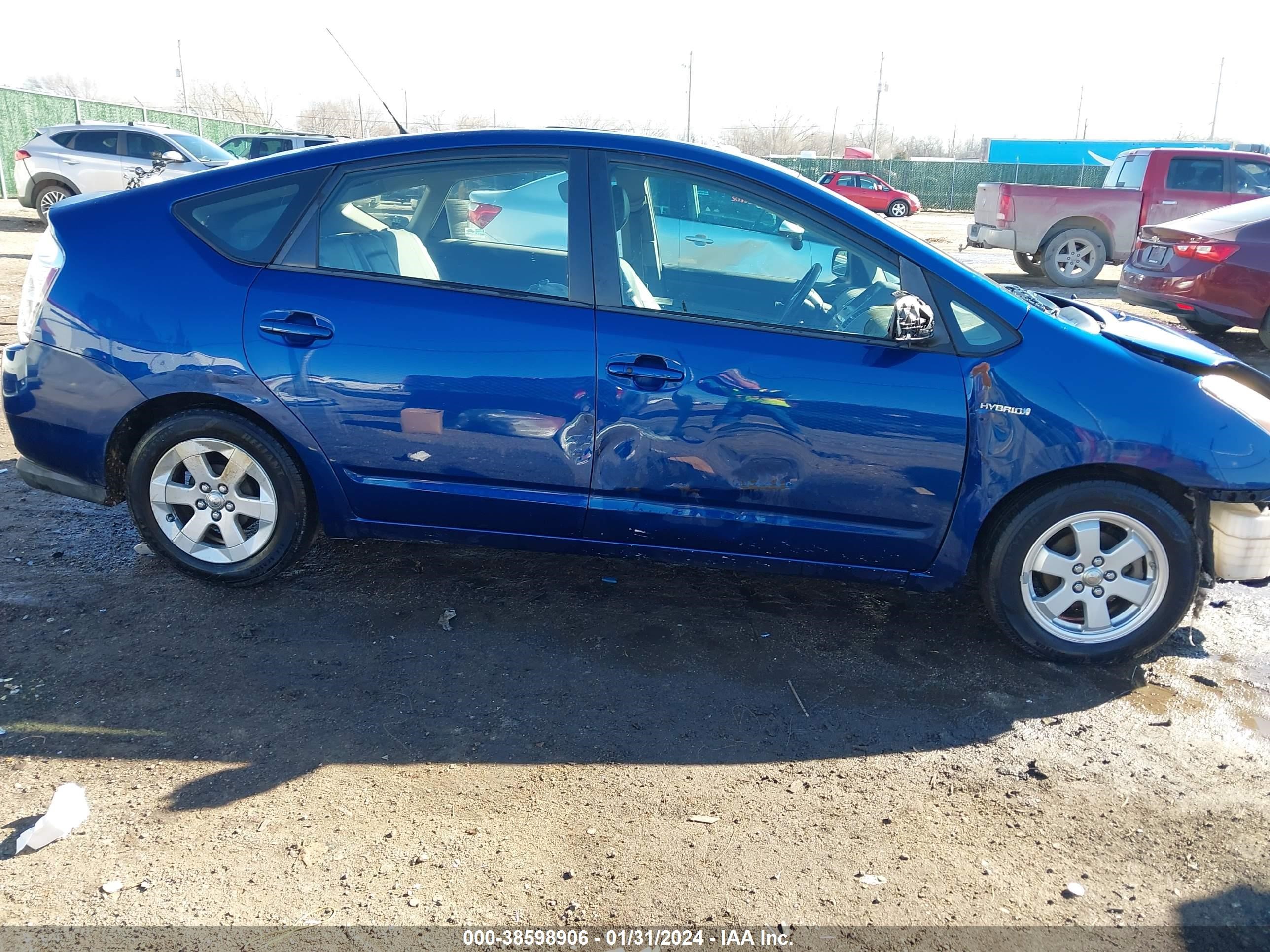 Photo 12 VIN: JTDKB20U297853277 - TOYOTA PRIUS 