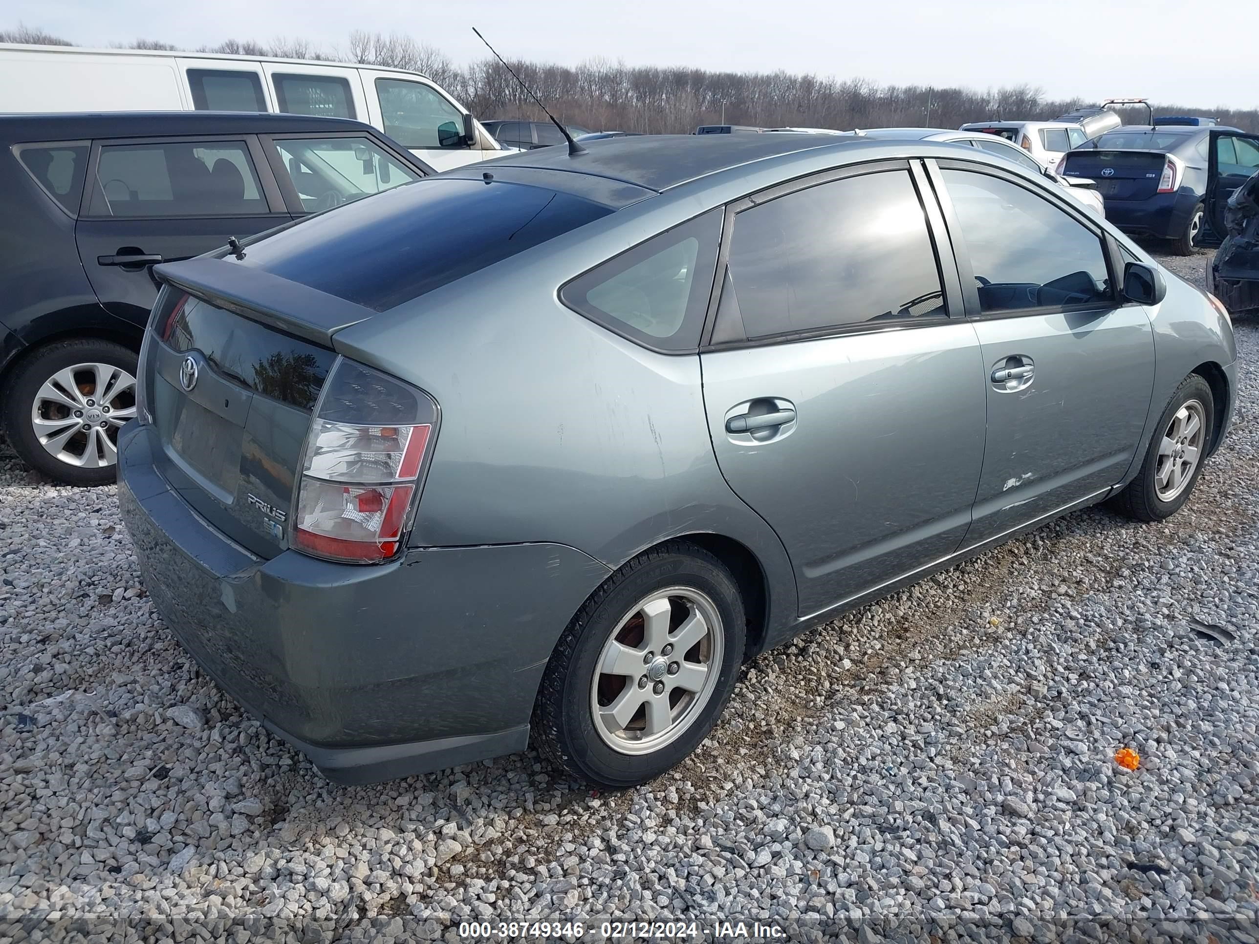 Photo 3 VIN: JTDKB20U353065240 - TOYOTA PRIUS 