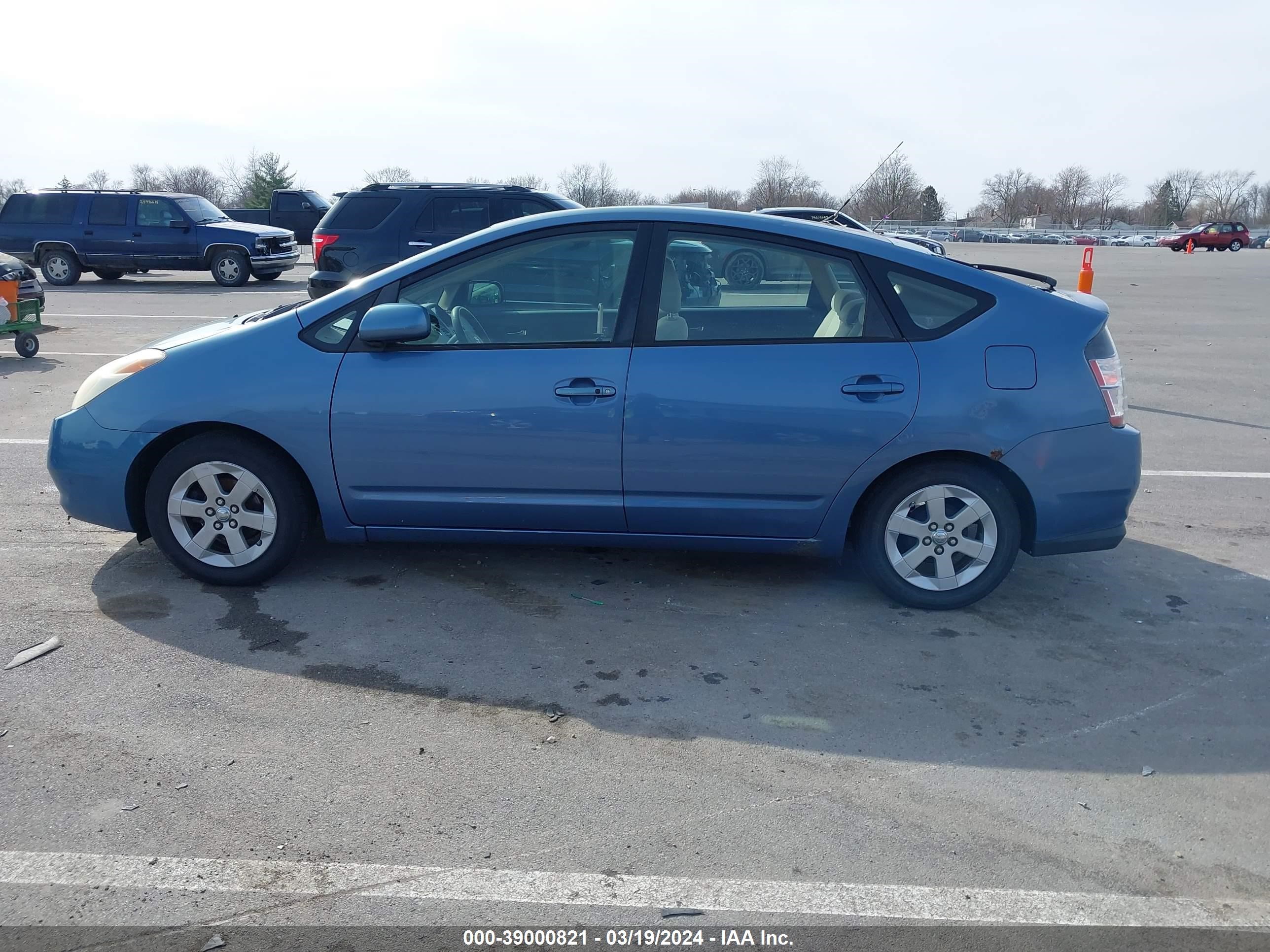 Photo 14 VIN: JTDKB20U357056188 - TOYOTA PRIUS 