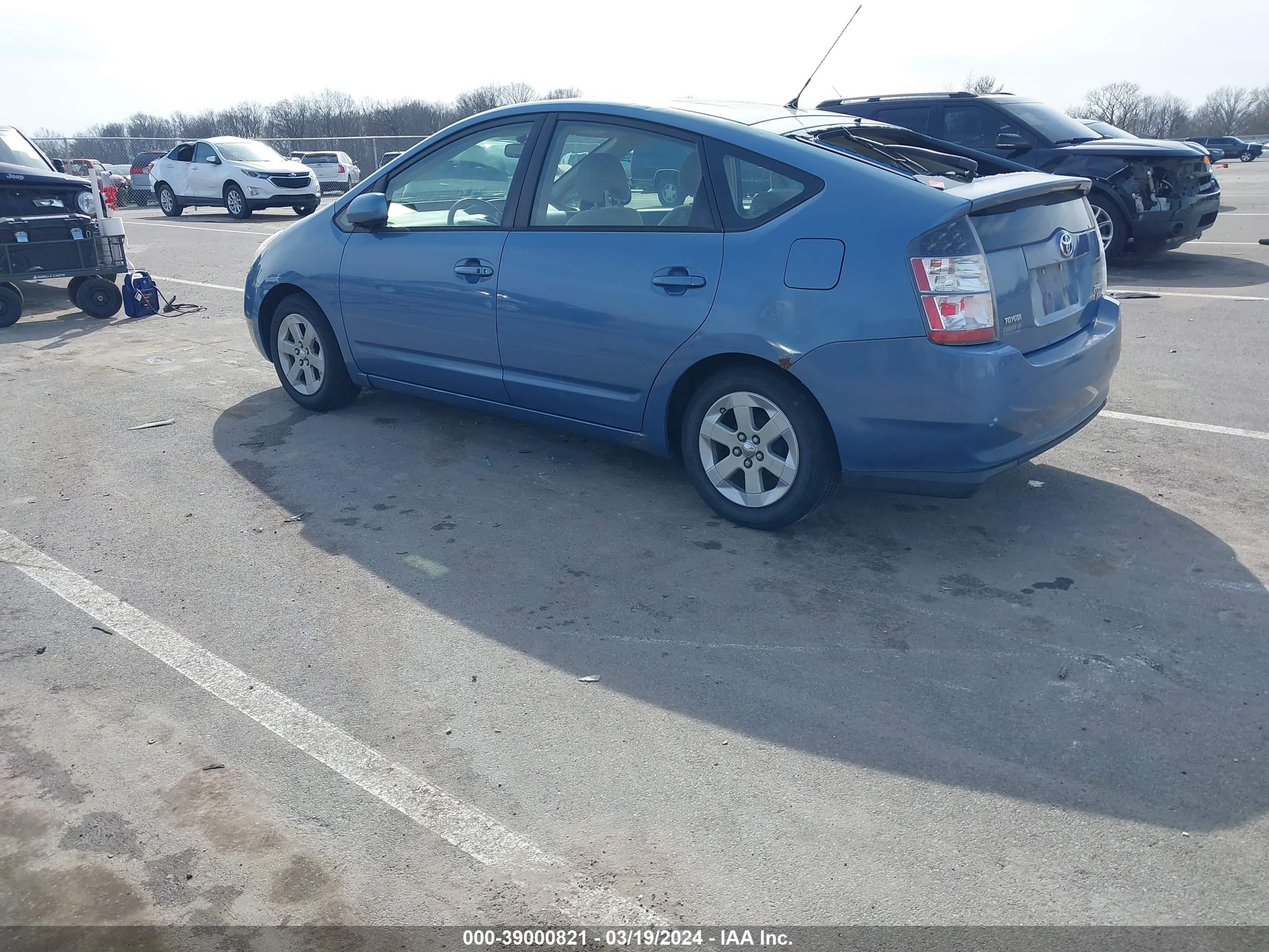 Photo 2 VIN: JTDKB20U357056188 - TOYOTA PRIUS 