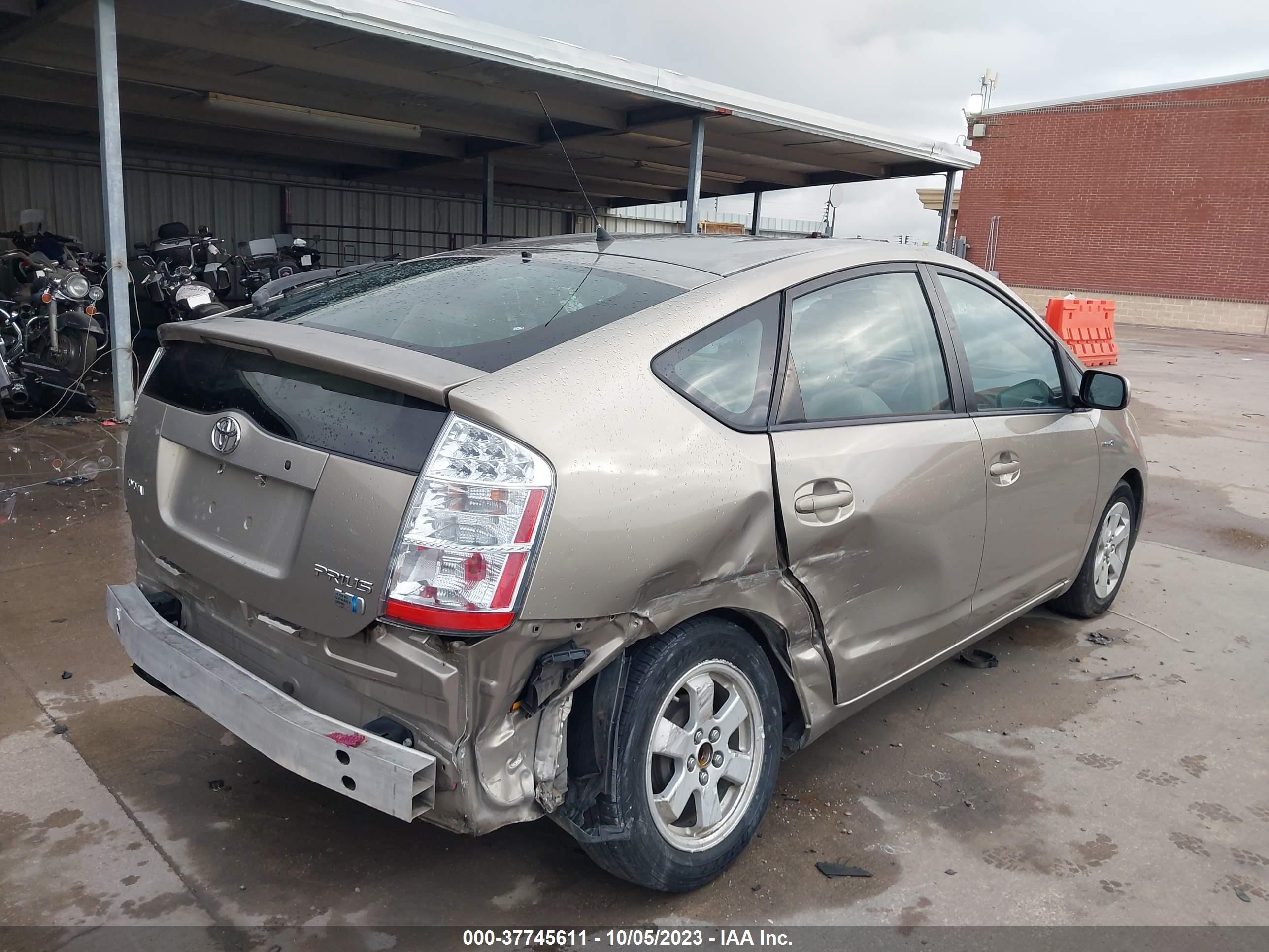 Photo 3 VIN: JTDKB20U373293709 - TOYOTA PRIUS 