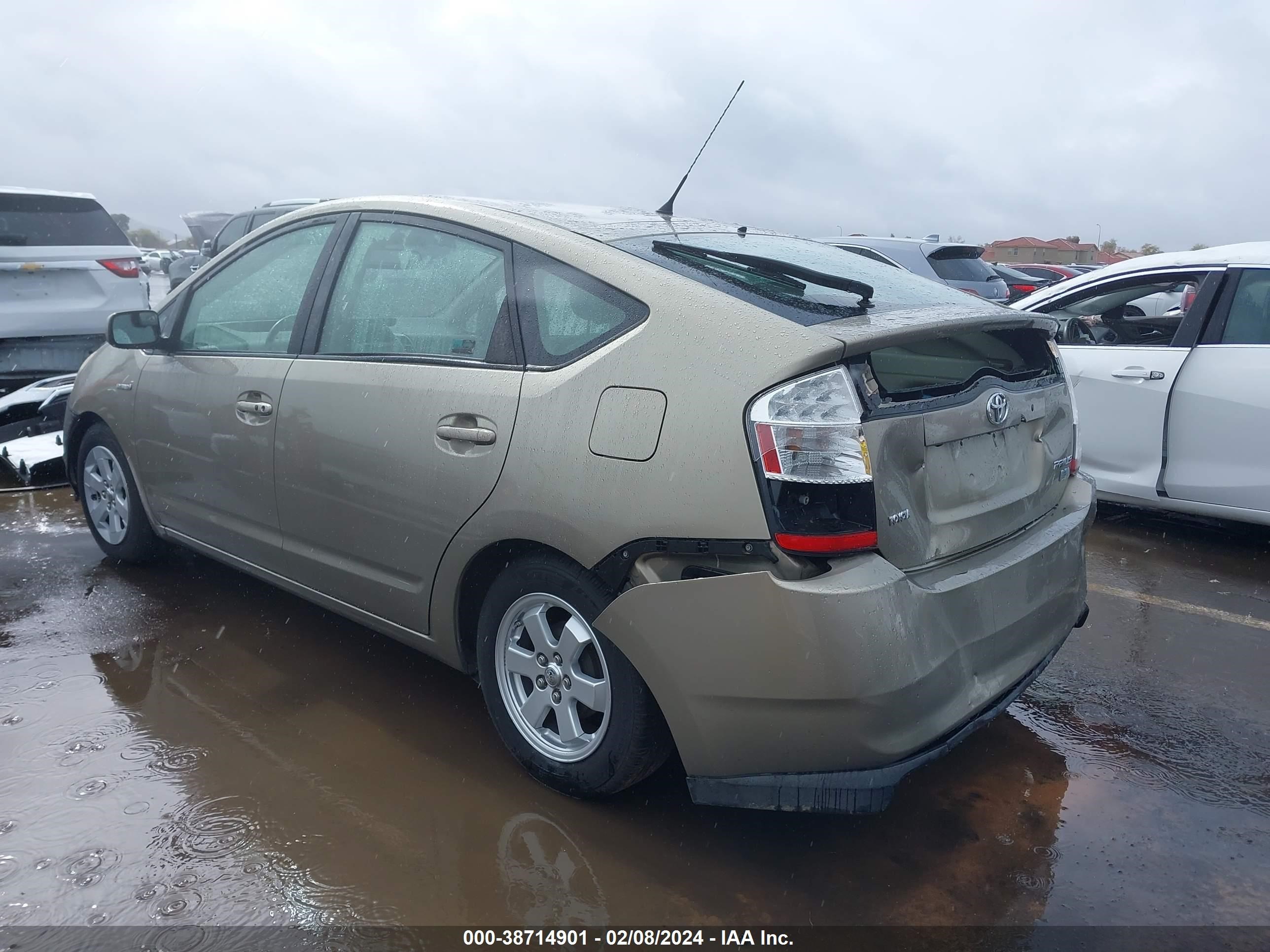 Photo 2 VIN: JTDKB20U377580511 - TOYOTA PRIUS 