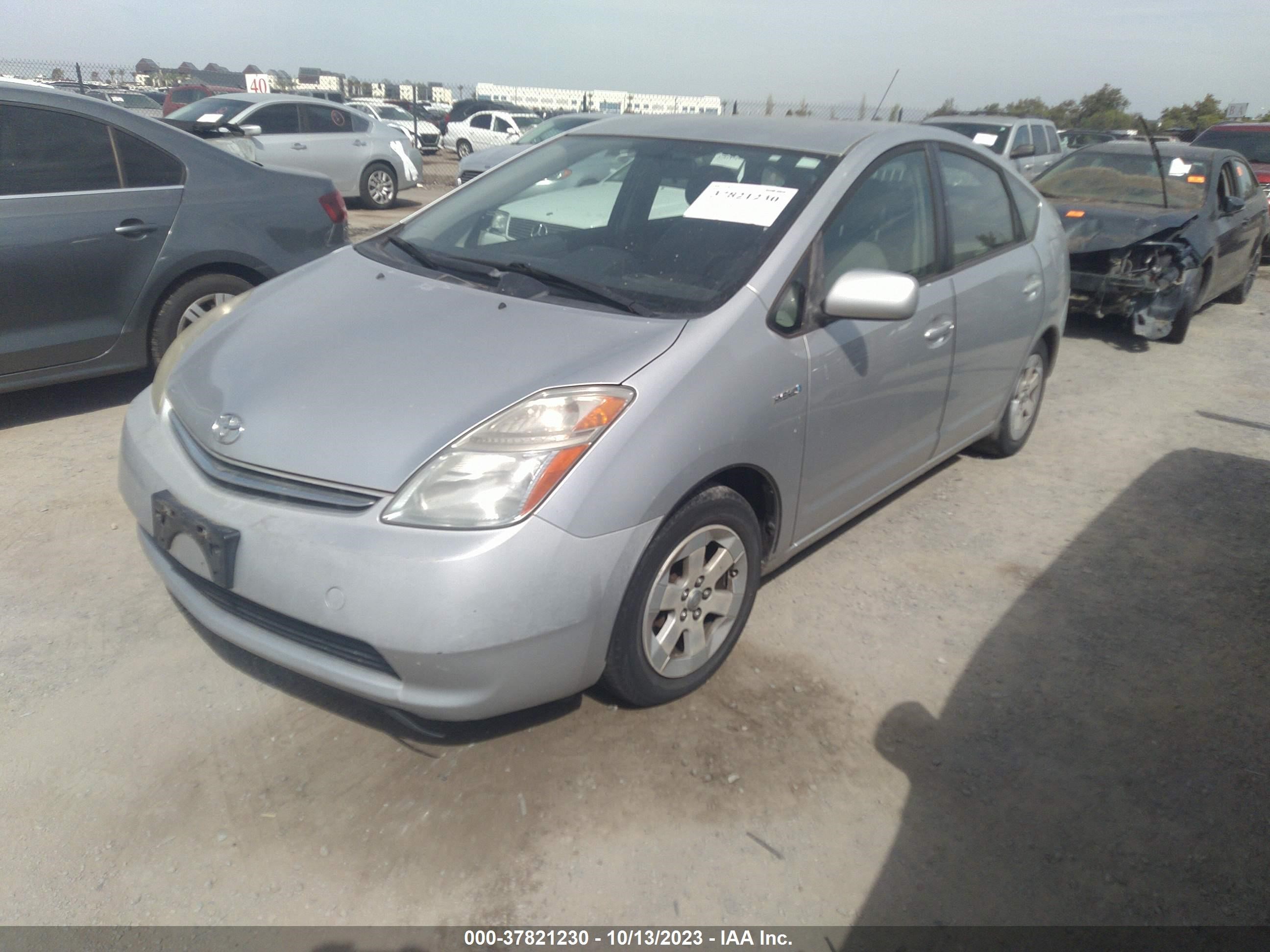 Photo 1 VIN: JTDKB20U377669432 - TOYOTA PRIUS 