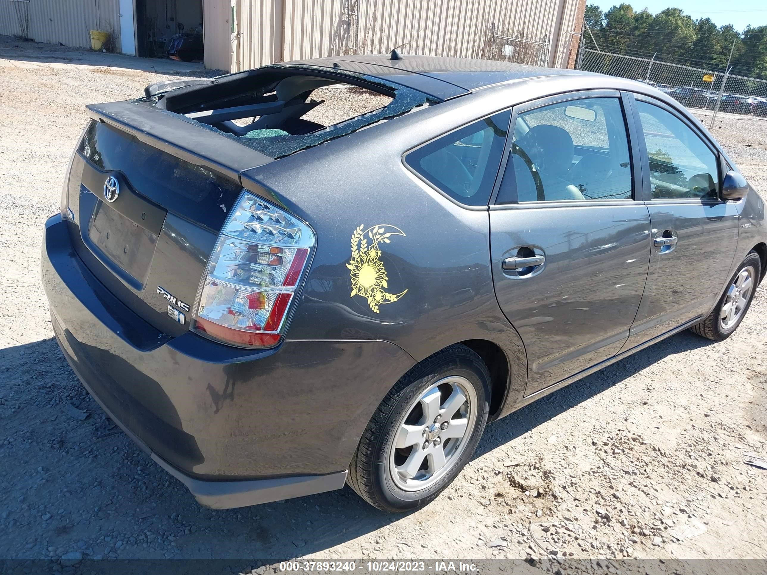 Photo 3 VIN: JTDKB20U383314477 - TOYOTA PRIUS 