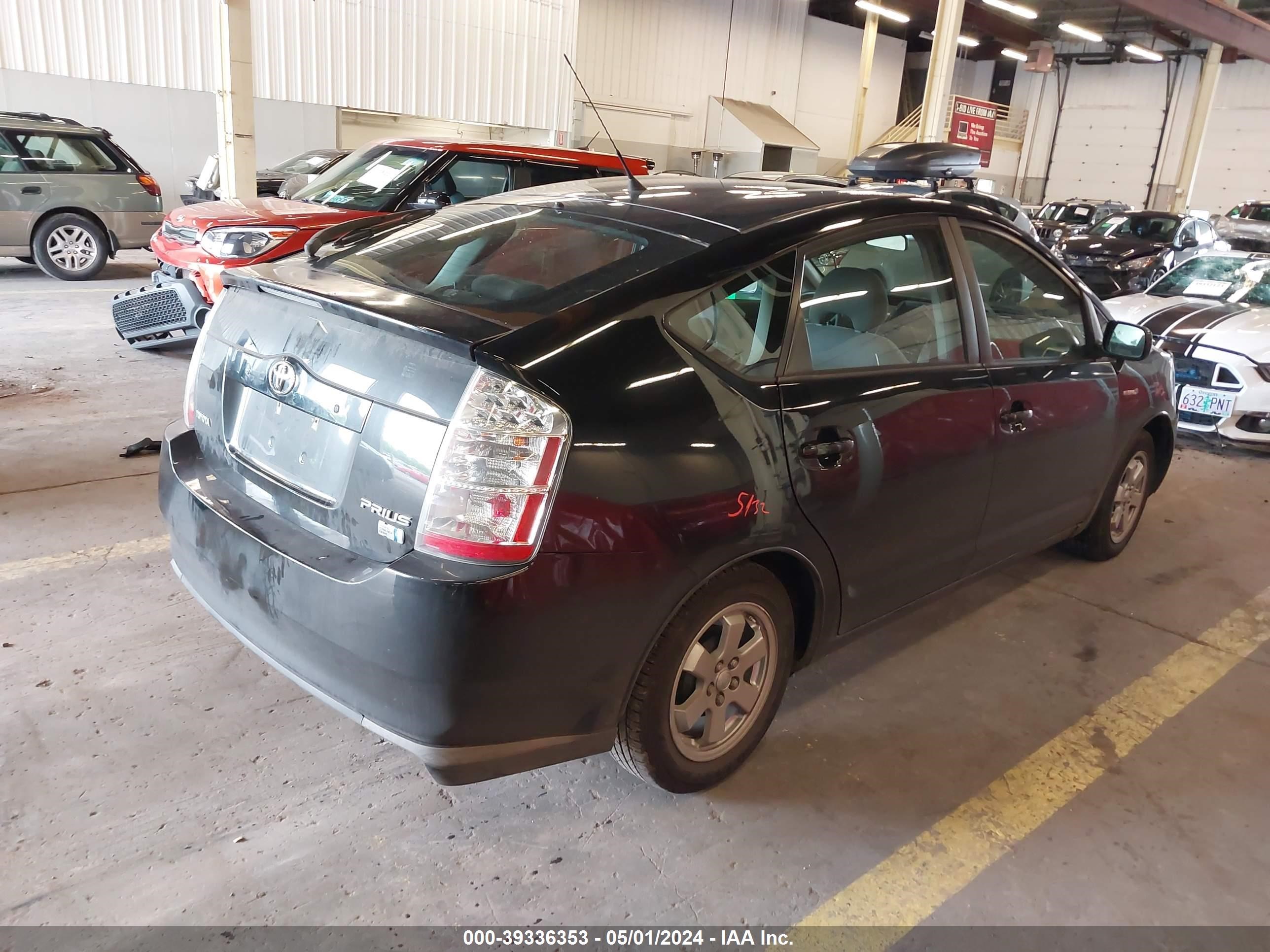 Photo 3 VIN: JTDKB20U383343204 - TOYOTA PRIUS 