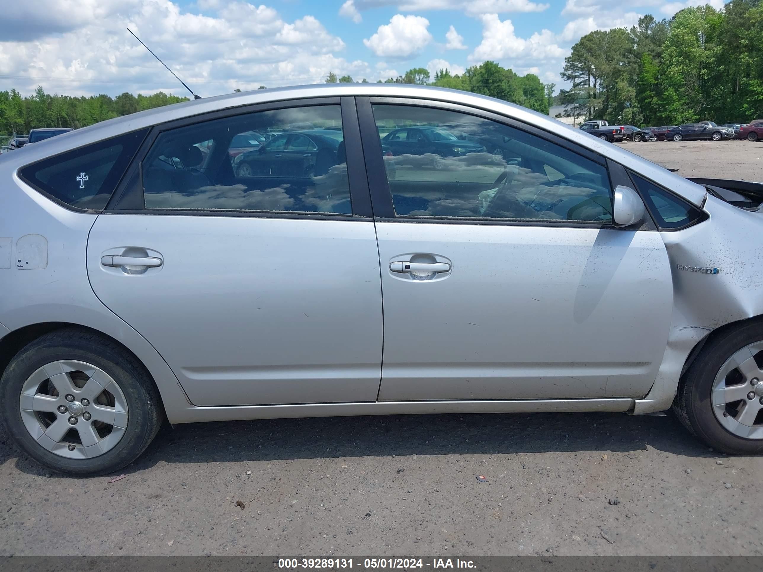 Photo 12 VIN: JTDKB20U383437986 - TOYOTA PRIUS 