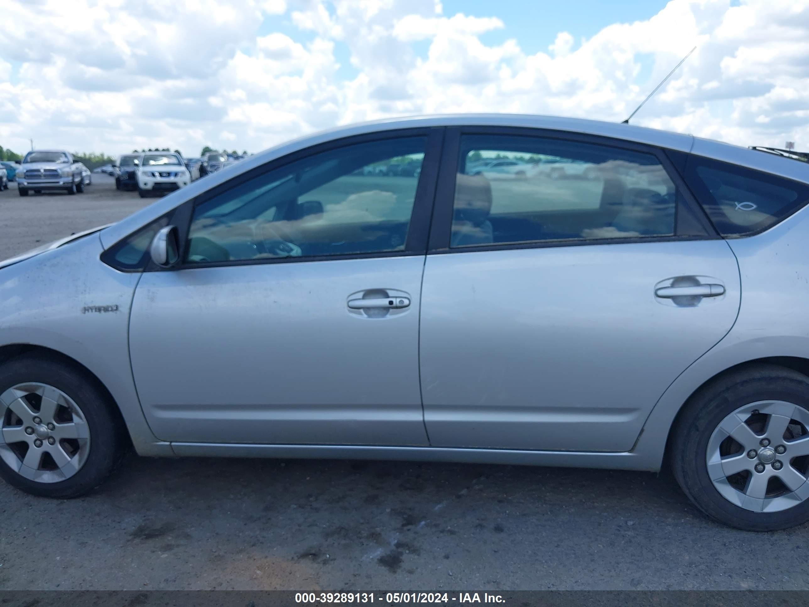 Photo 13 VIN: JTDKB20U383437986 - TOYOTA PRIUS 