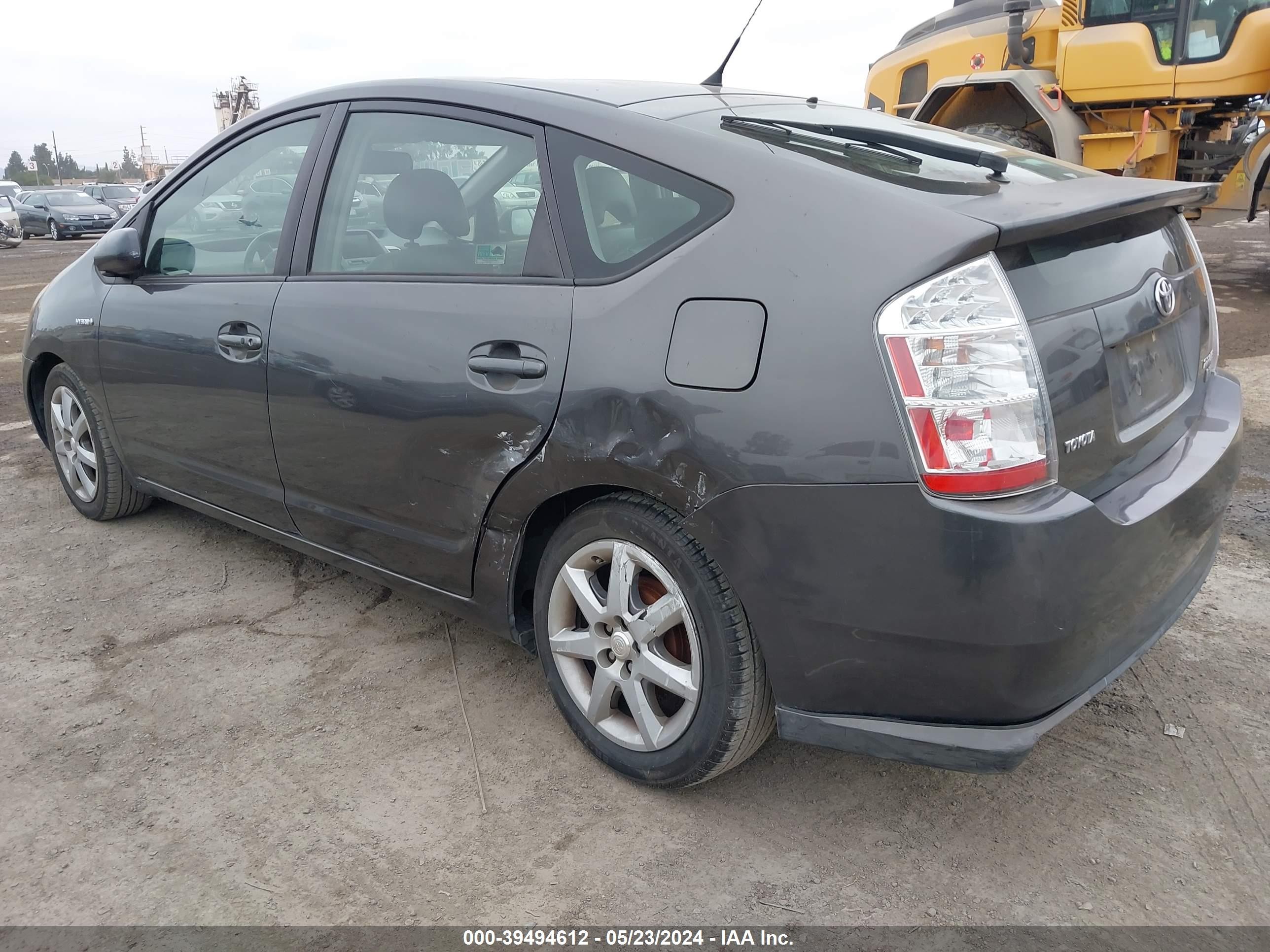 Photo 2 VIN: JTDKB20U393482329 - TOYOTA PRIUS 