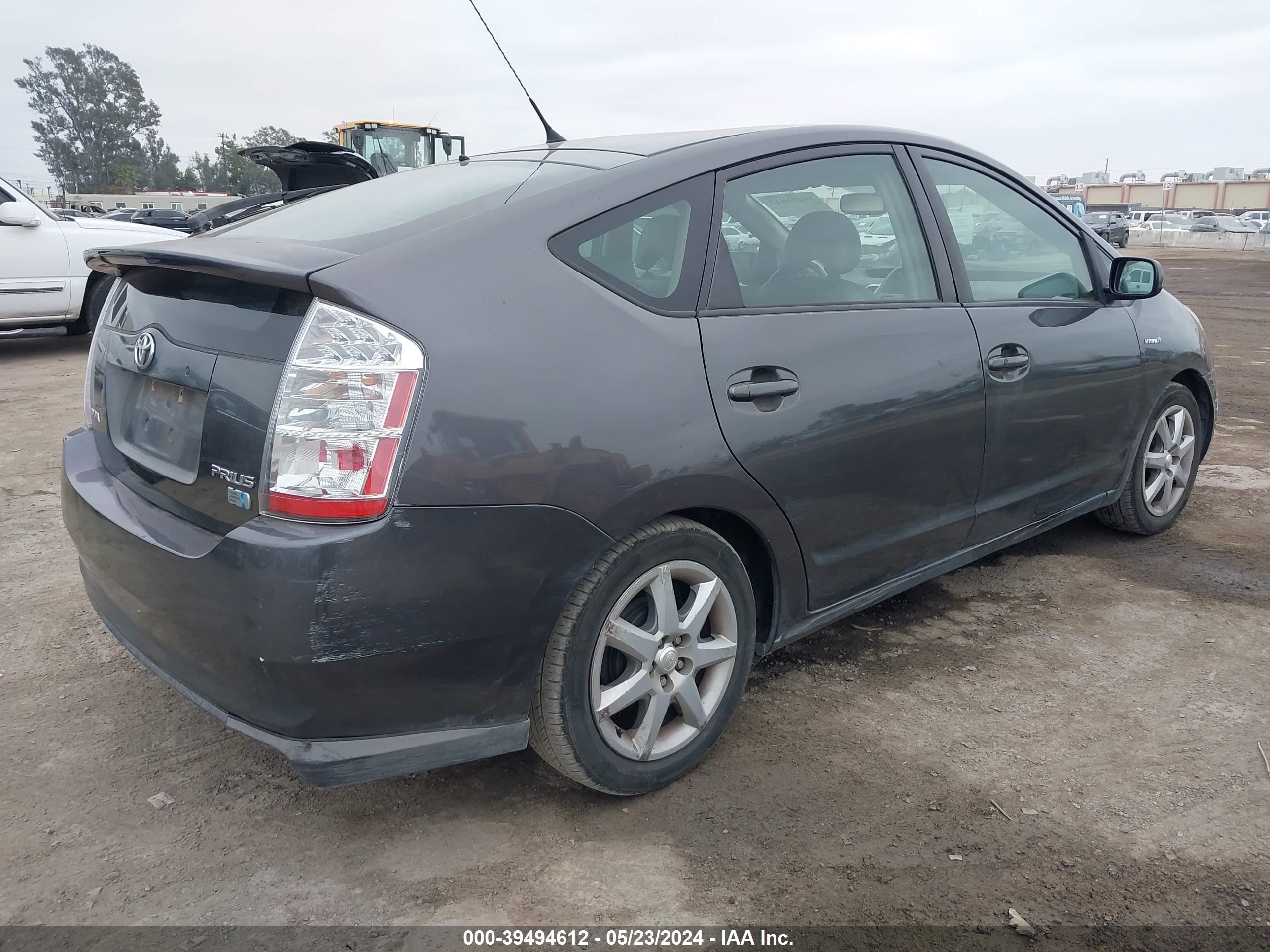 Photo 3 VIN: JTDKB20U393482329 - TOYOTA PRIUS 