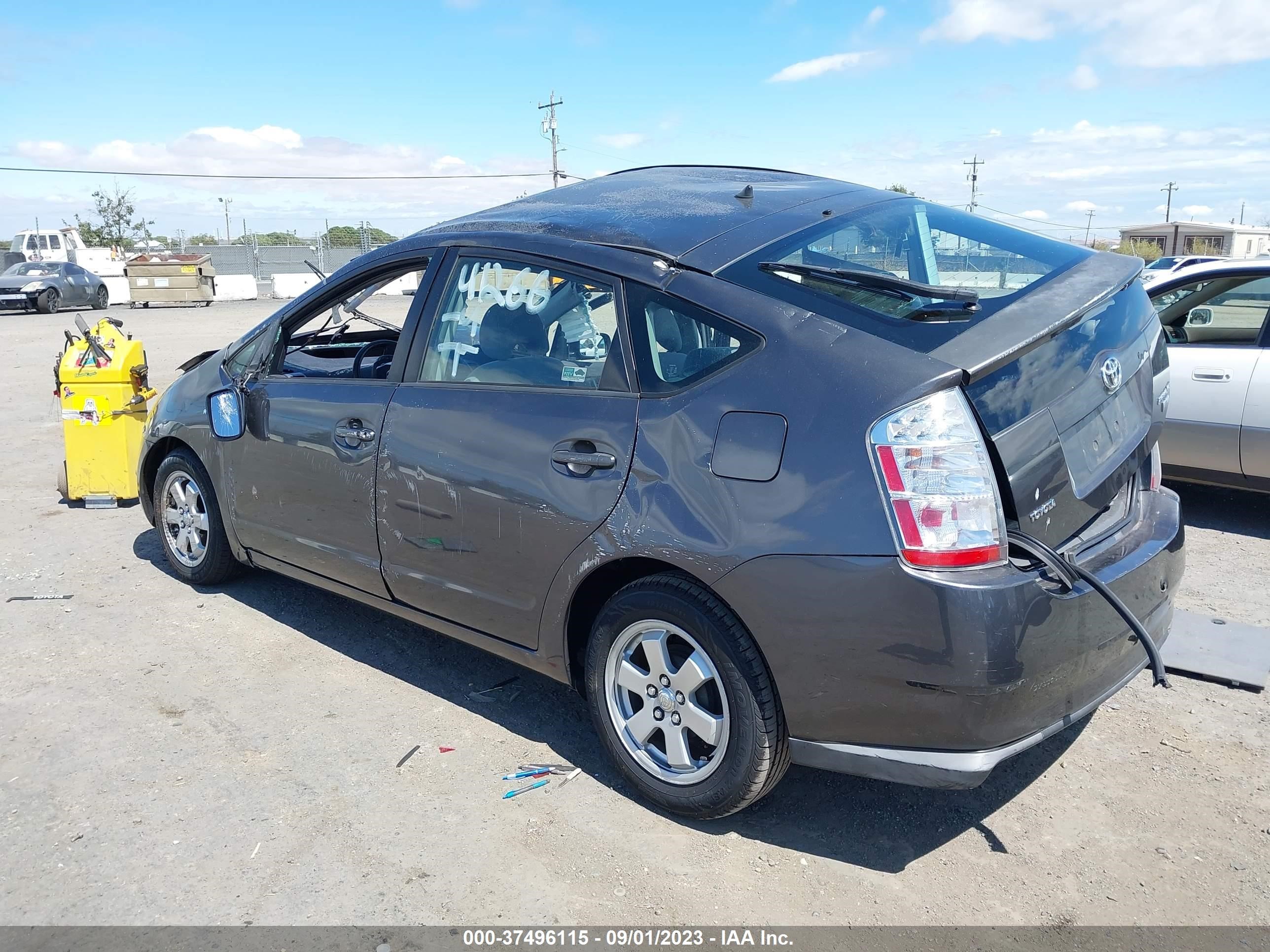 Photo 2 VIN: JTDKB20U393487725 - TOYOTA PRIUS 