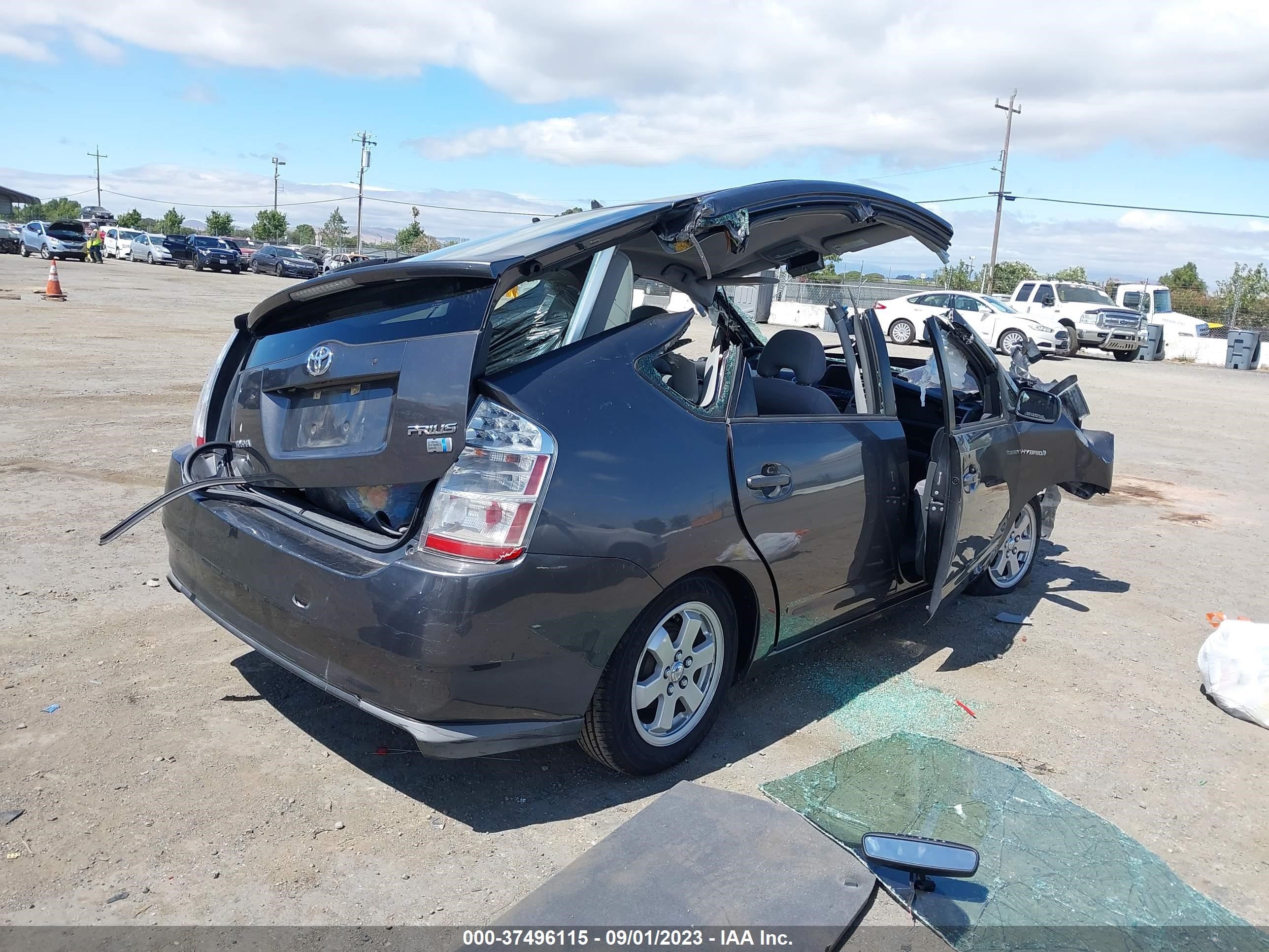 Photo 3 VIN: JTDKB20U393487725 - TOYOTA PRIUS 