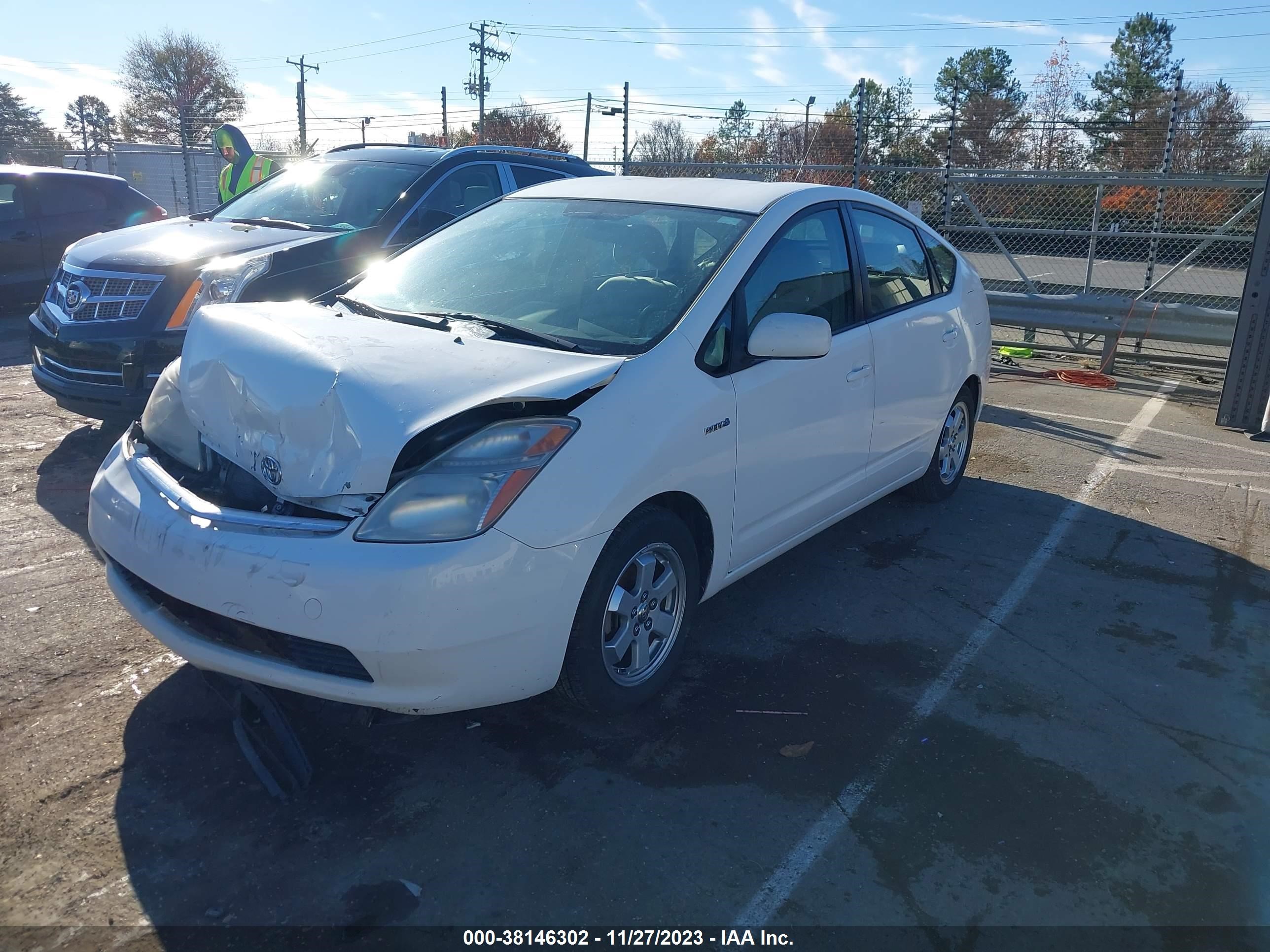 Photo 1 VIN: JTDKB20U393491225 - TOYOTA PRIUS 